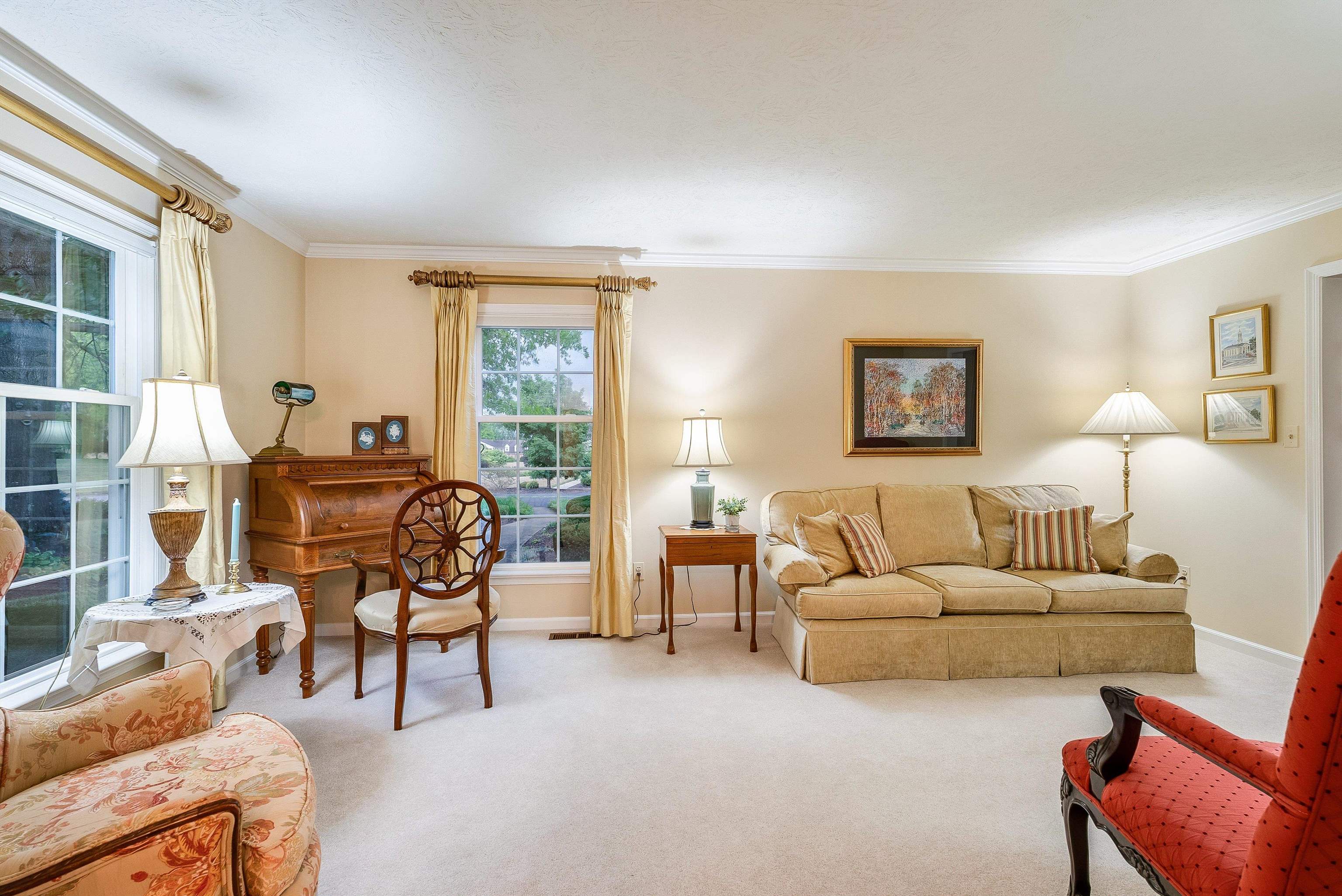 305 PELHAM DR
