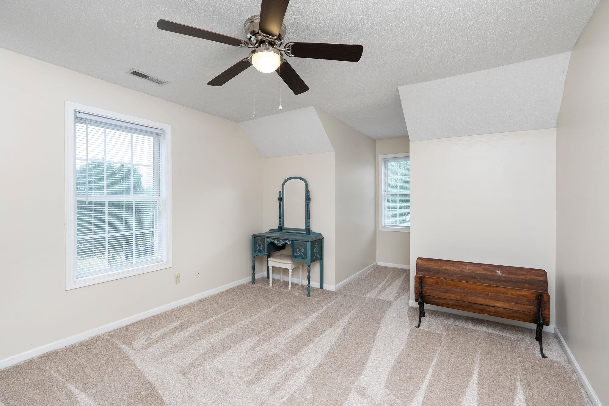 238 BOWMANS RUN DR