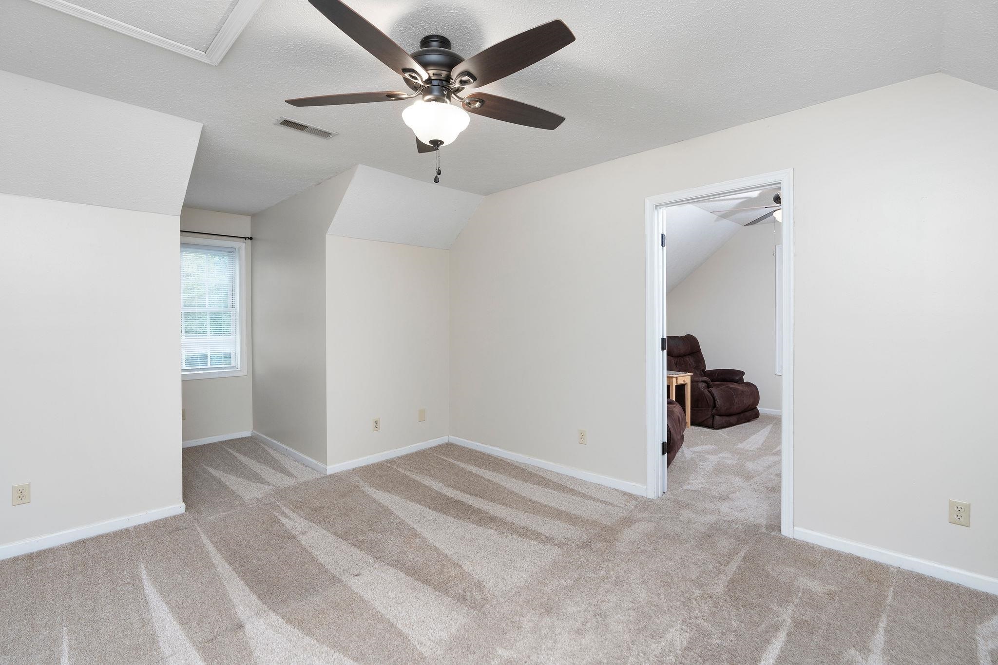 238 BOWMANS RUN DR