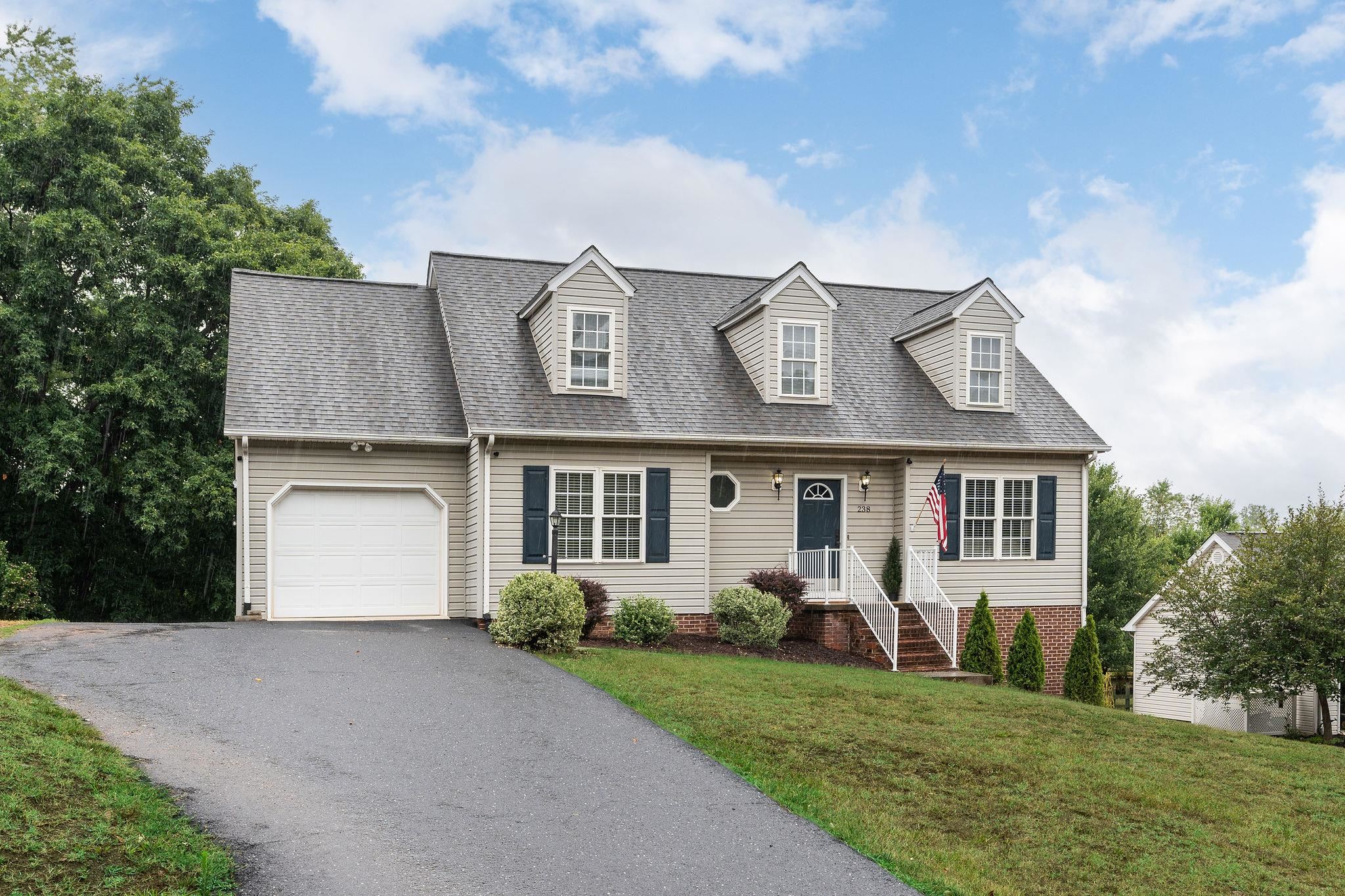238 BOWMANS RUN DR