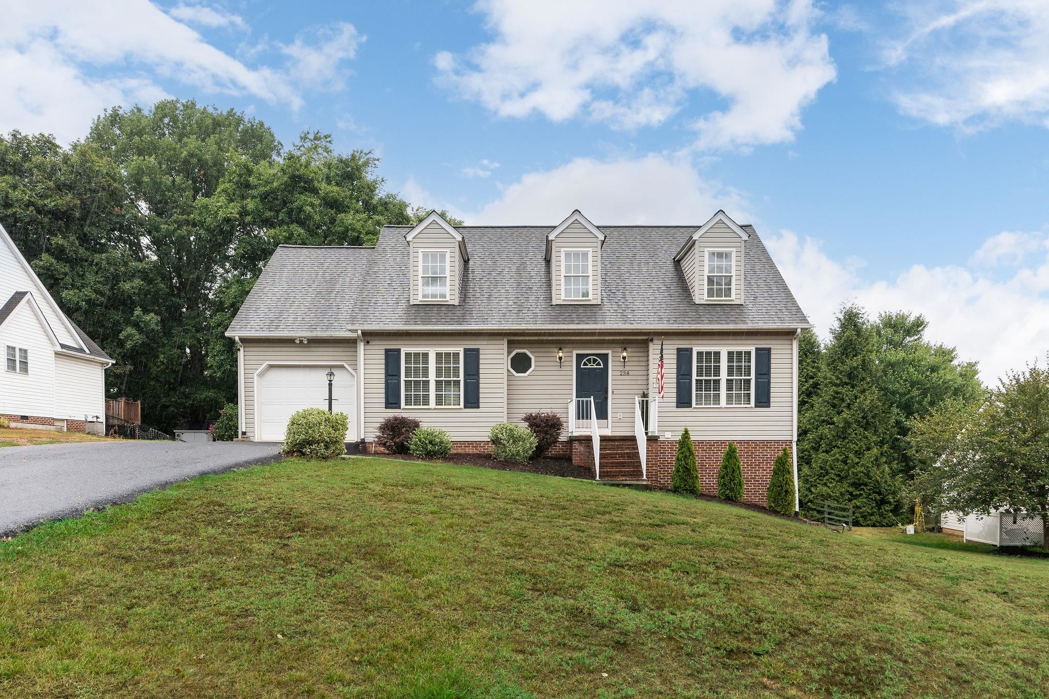 238 BOWMANS RUN DR