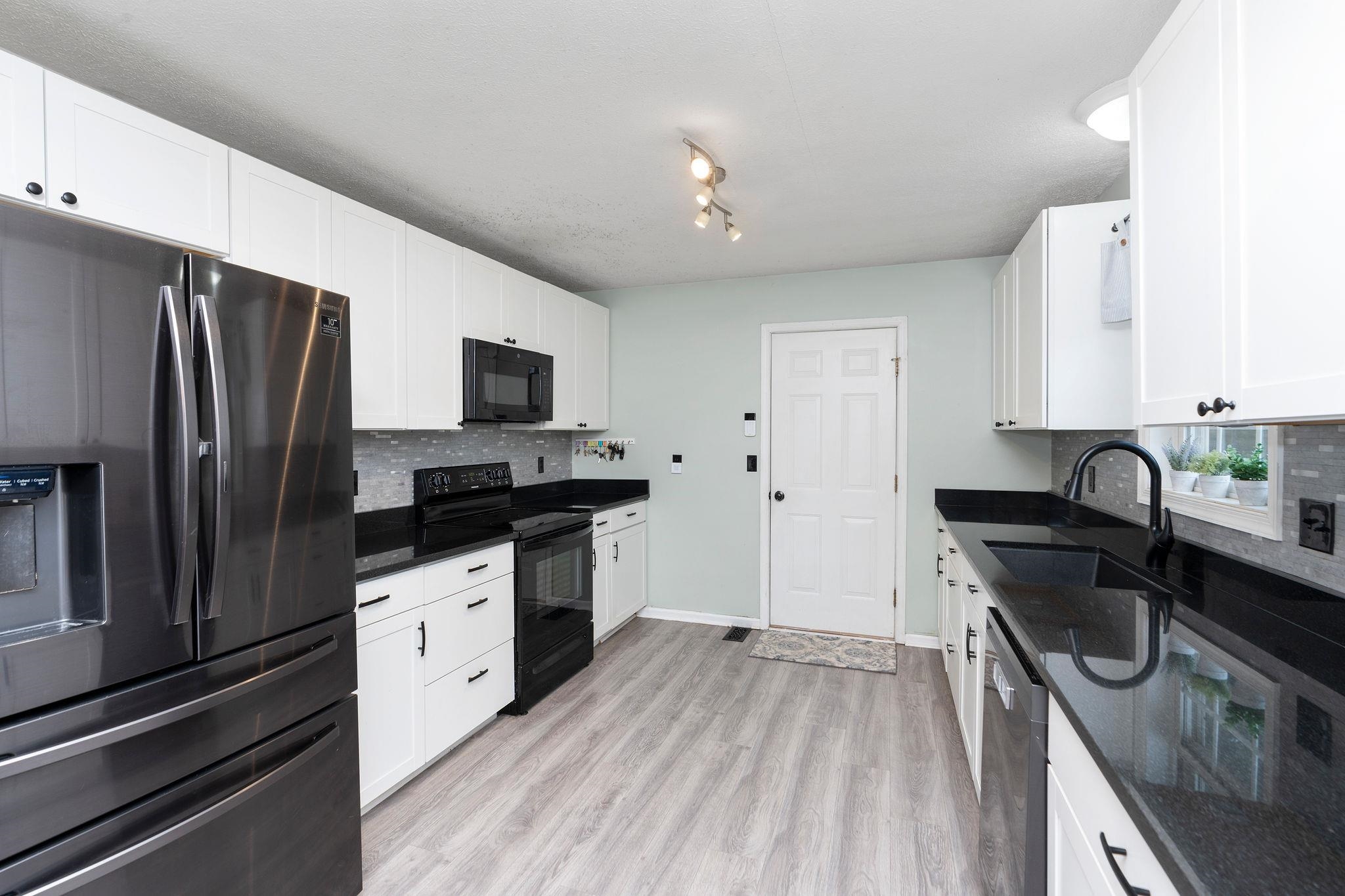 238 BOWMANS RUN DR