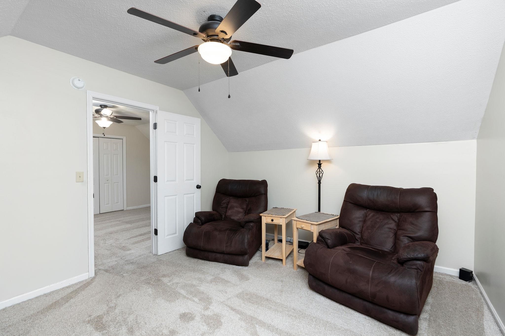238 BOWMANS RUN DR