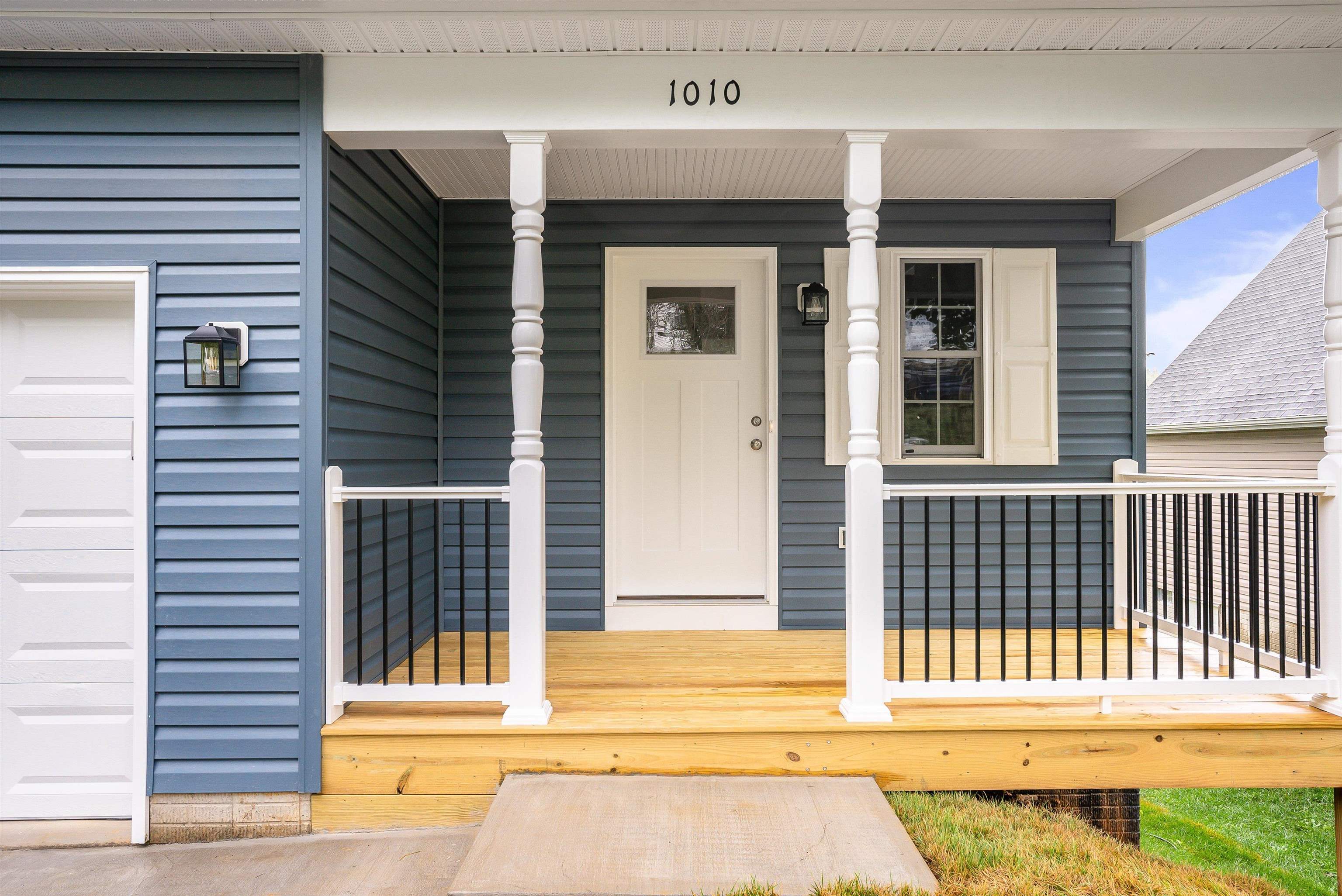 1010 MIDDLEBROOK AVE