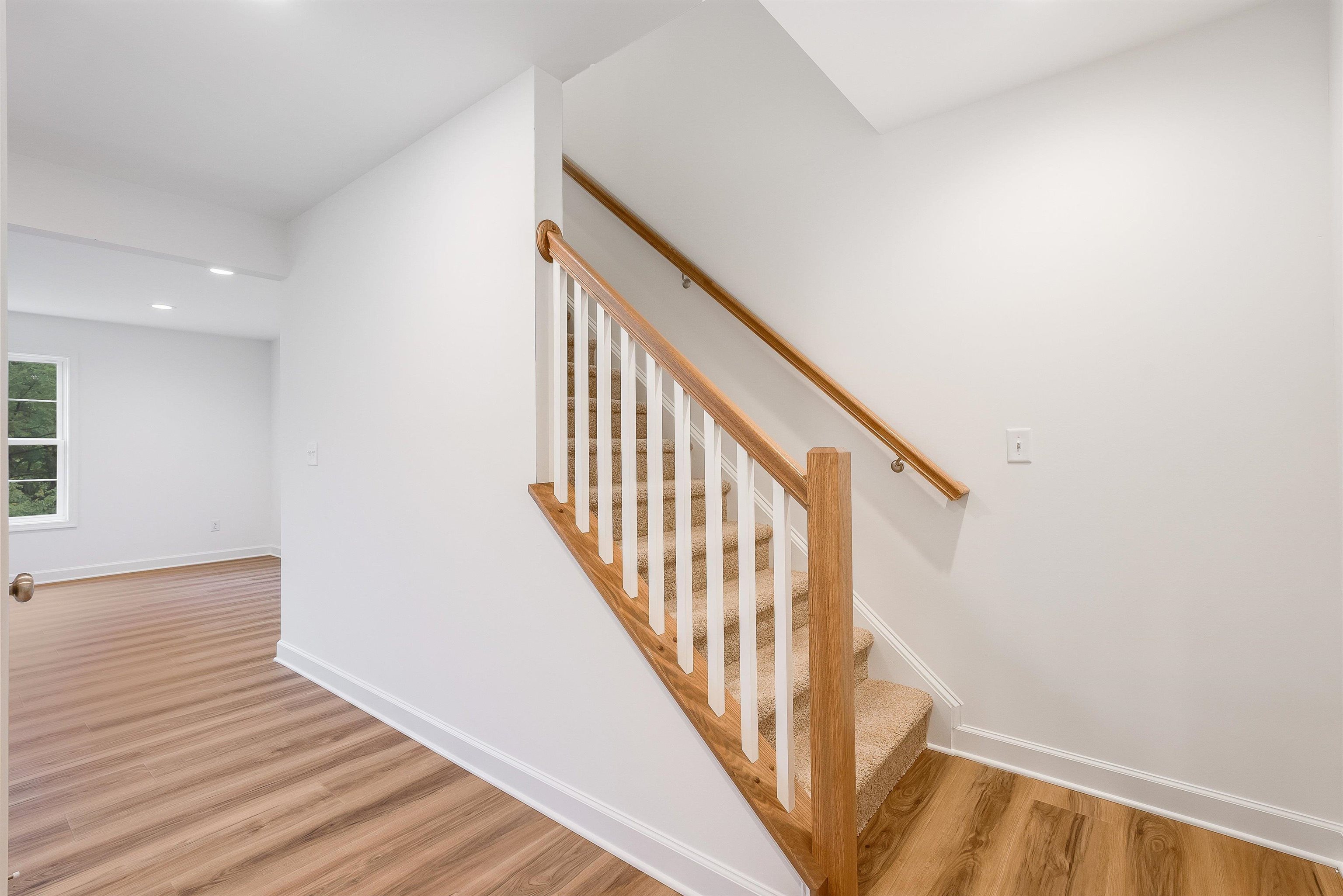 1010 MIDDLEBROOK AVE