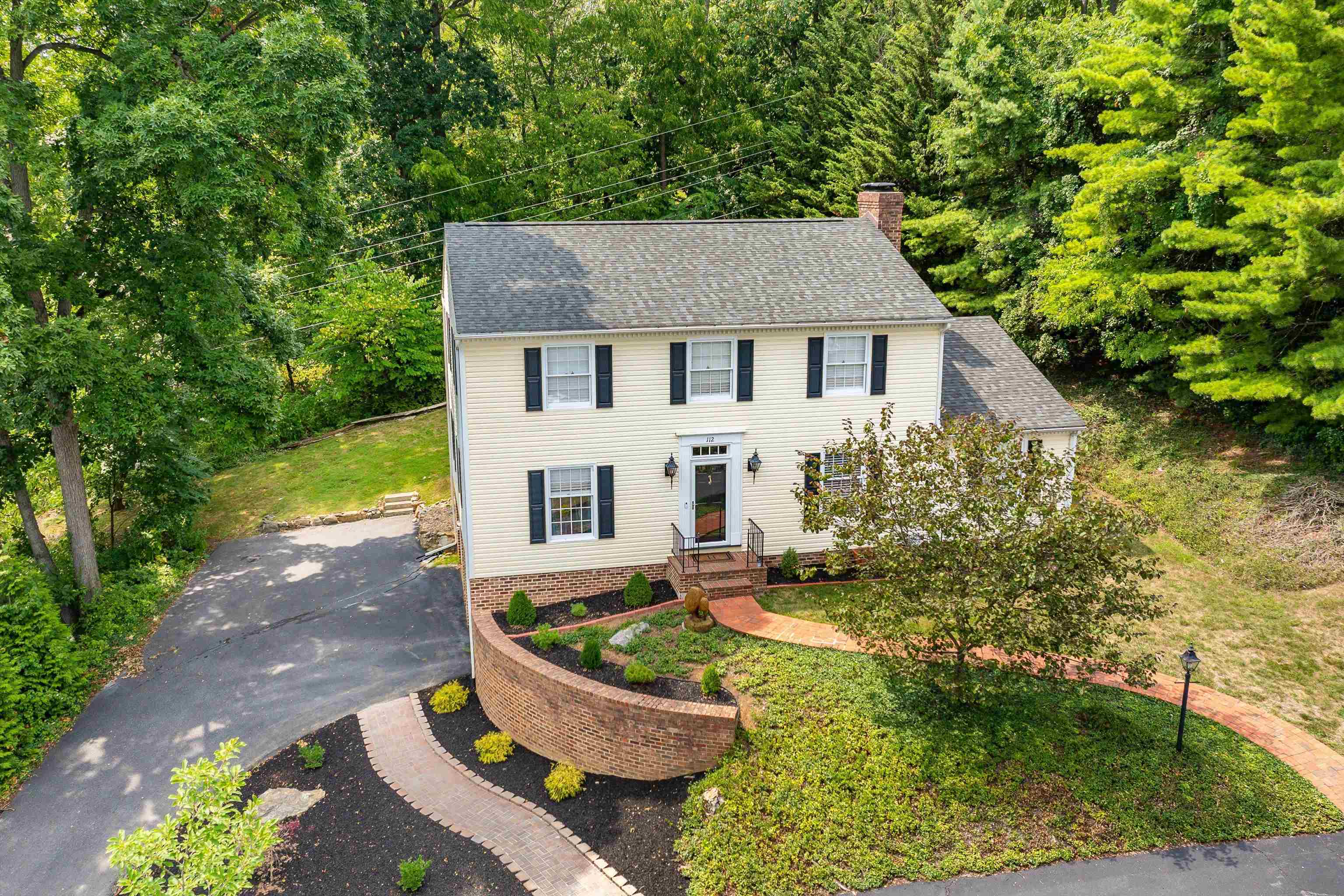 112 FALLON ST