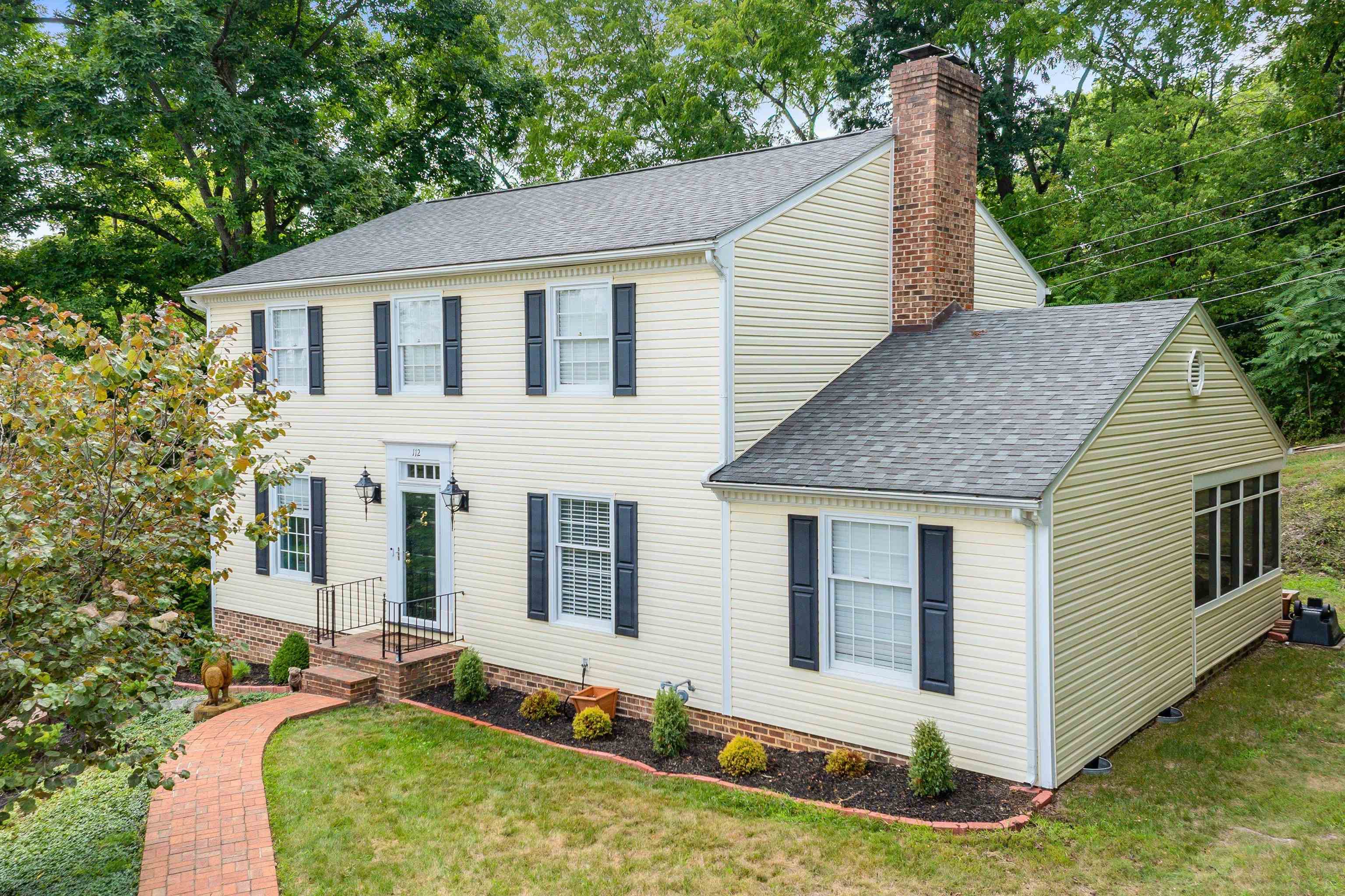 112 FALLON ST