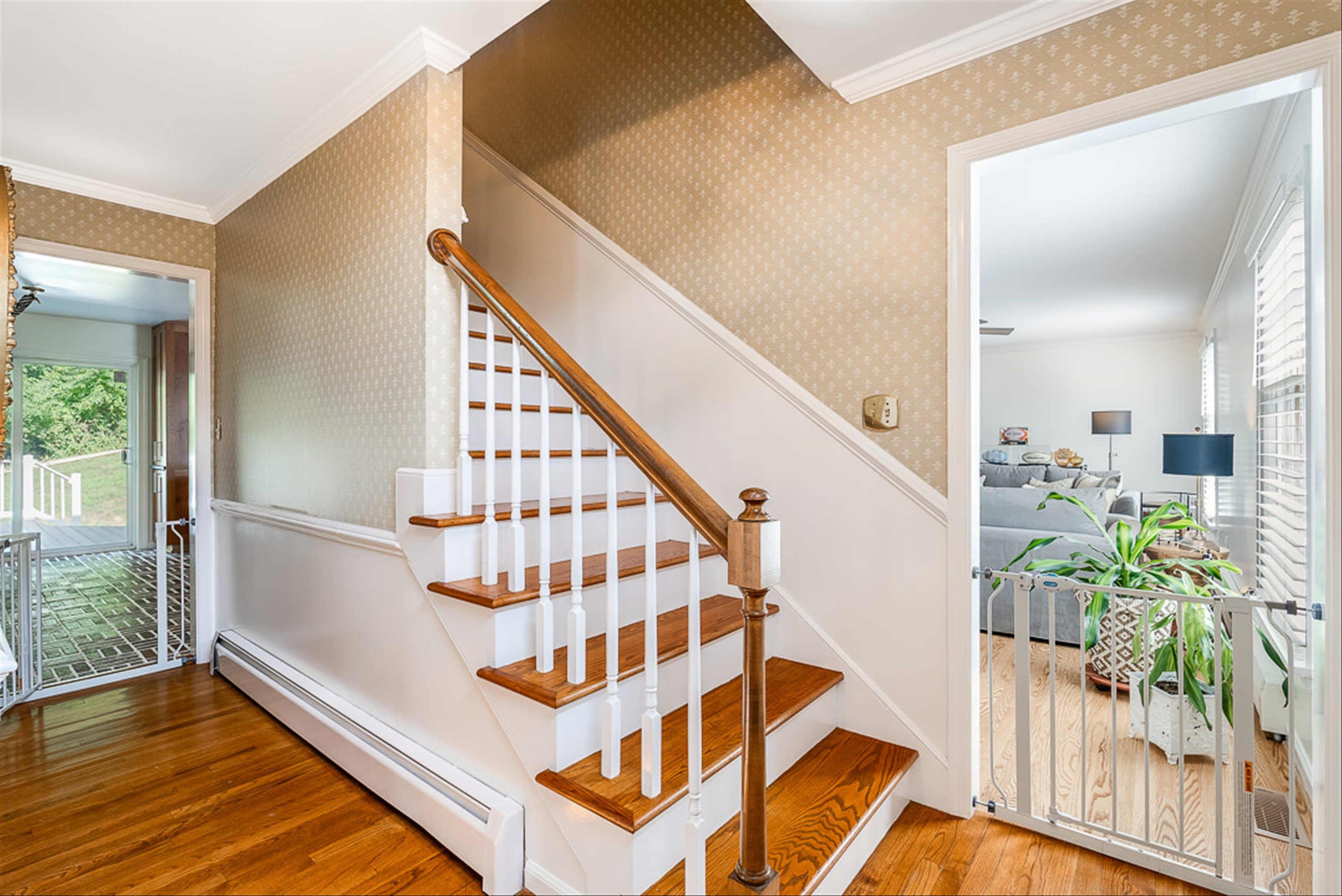 112 FALLON ST