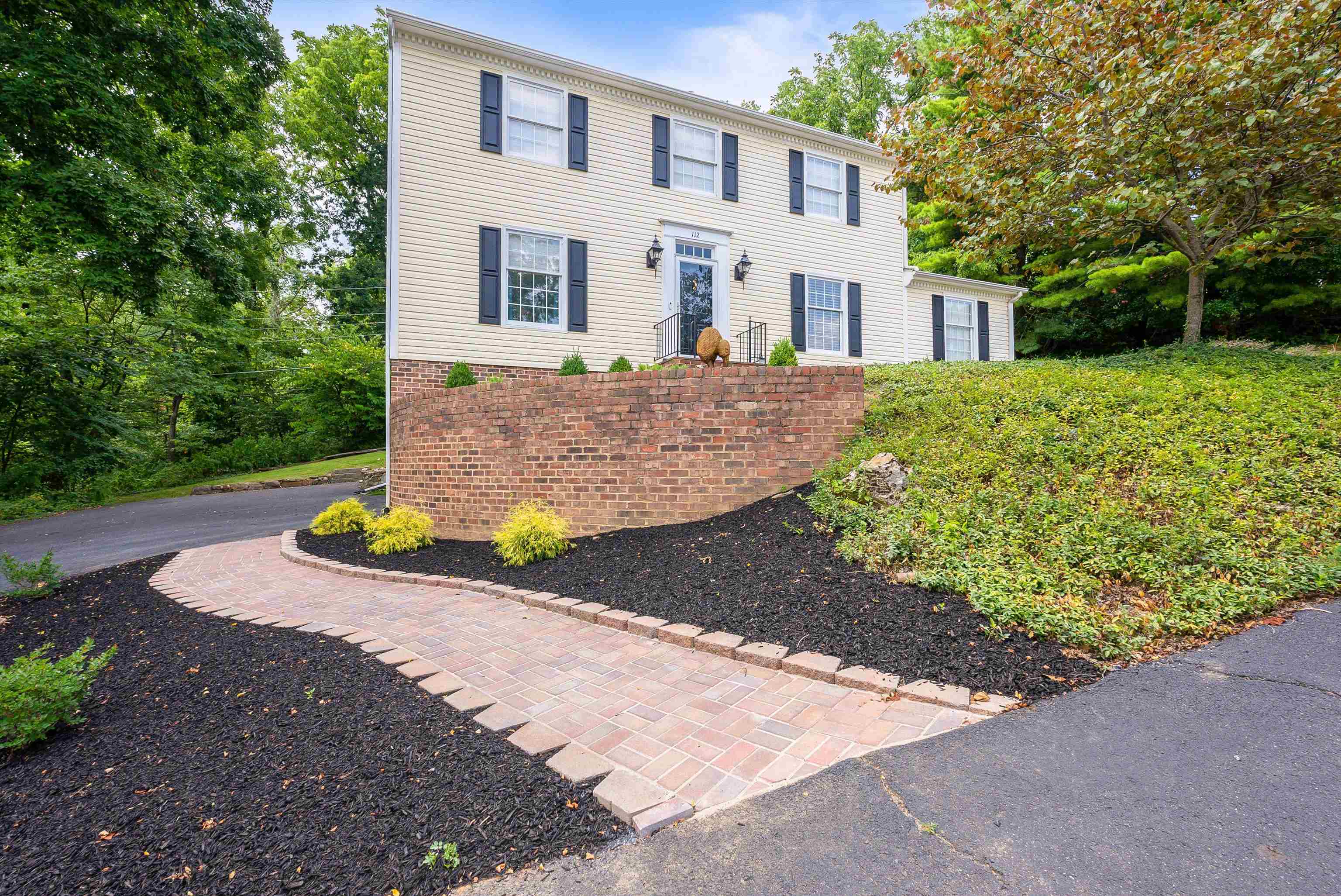 112 FALLON ST