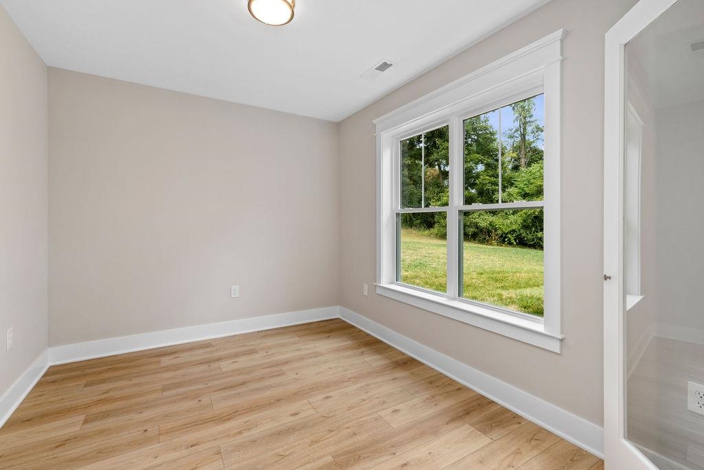 171 LINDBURGH DR