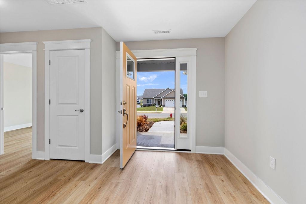 171 LINDBURGH DR