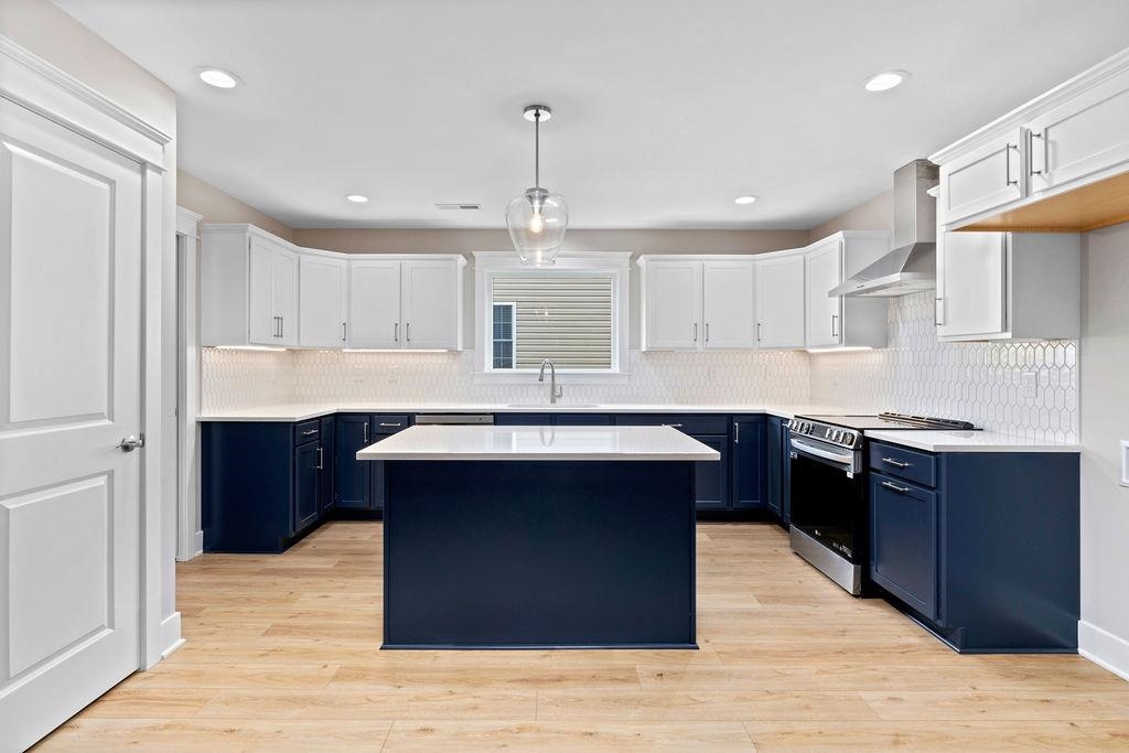 171 LINDBURGH DR