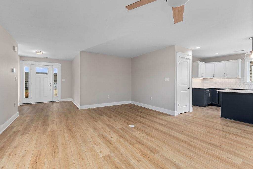 171 LINDBURGH DR