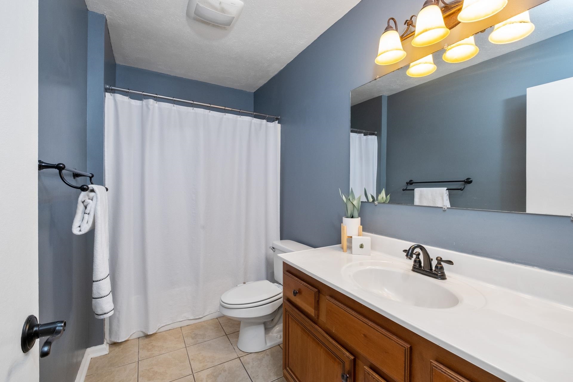 500 WINCHESTER AVE Unit: B5