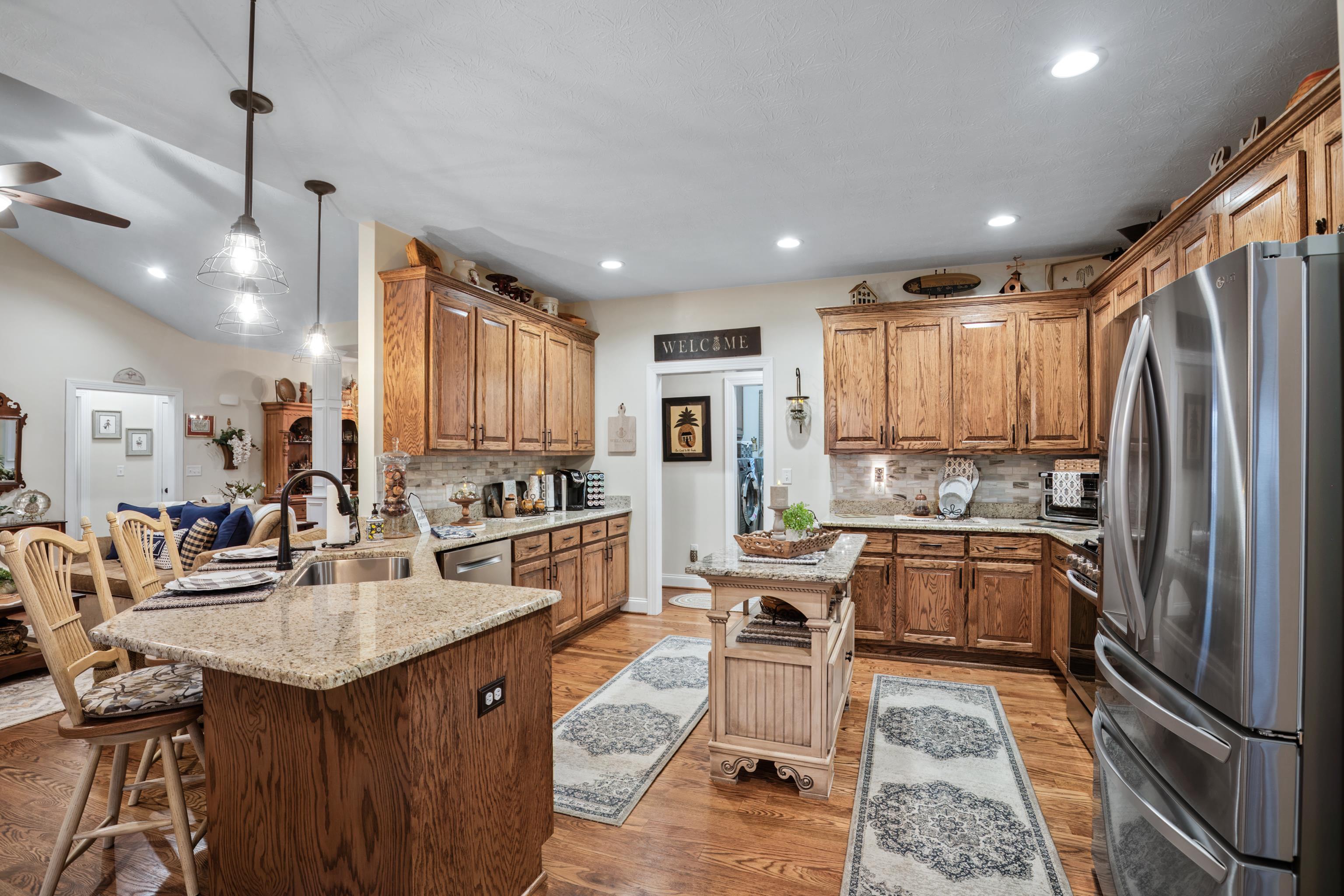 60 MARBLE DR