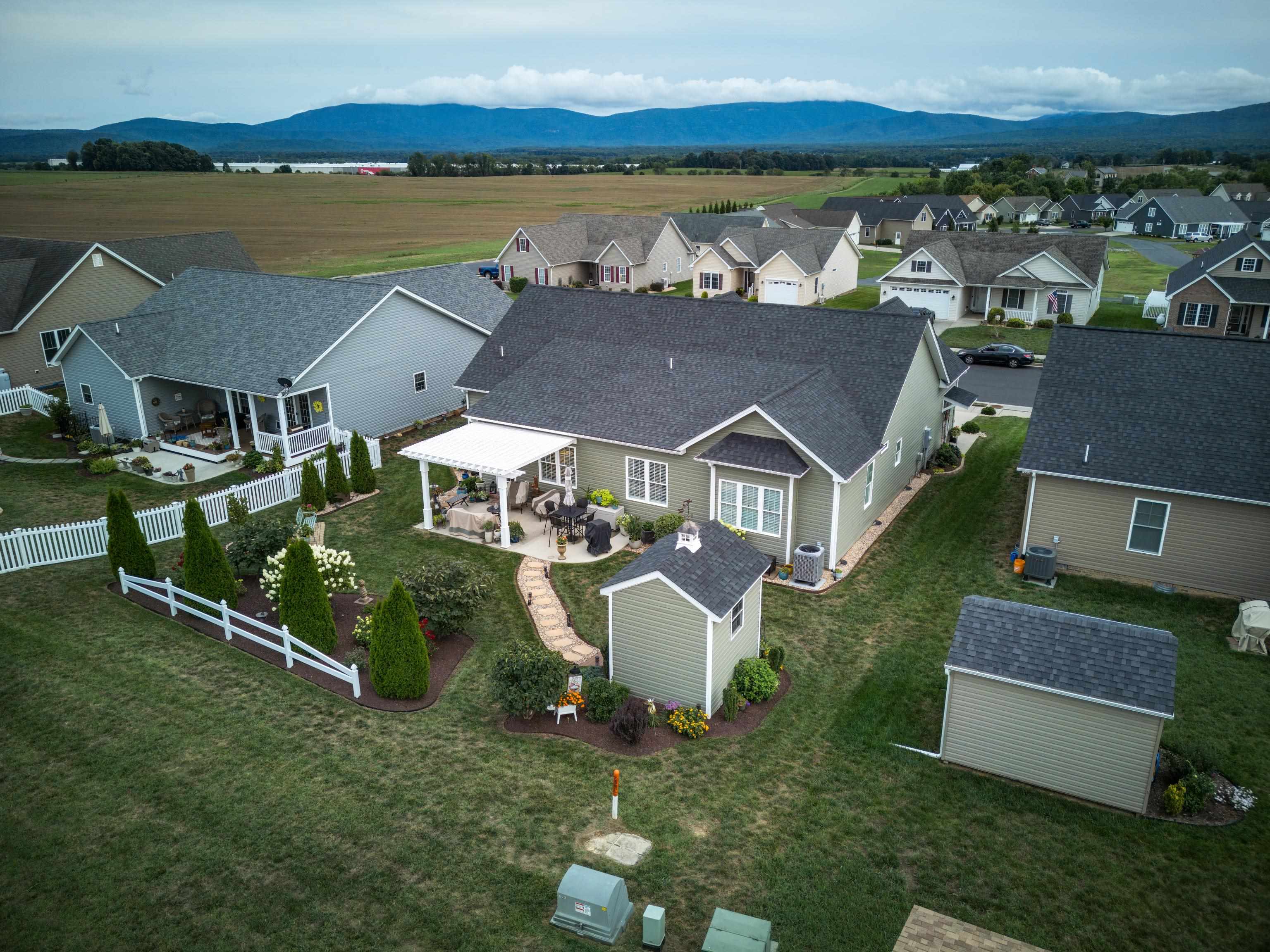 60 MARBLE DR