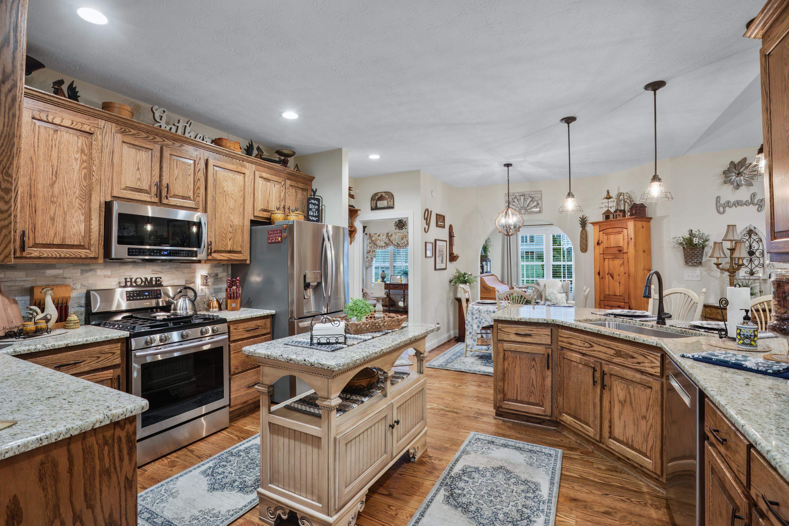 60 MARBLE DR