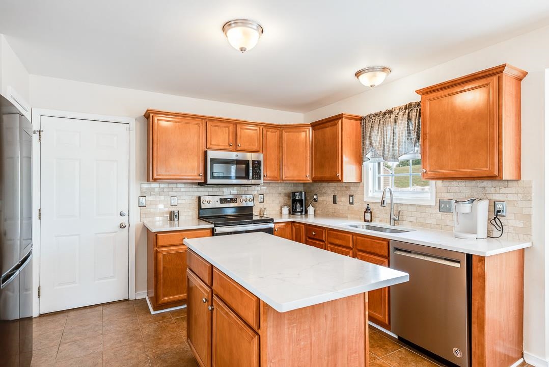 132 ANA MARIE BLVD