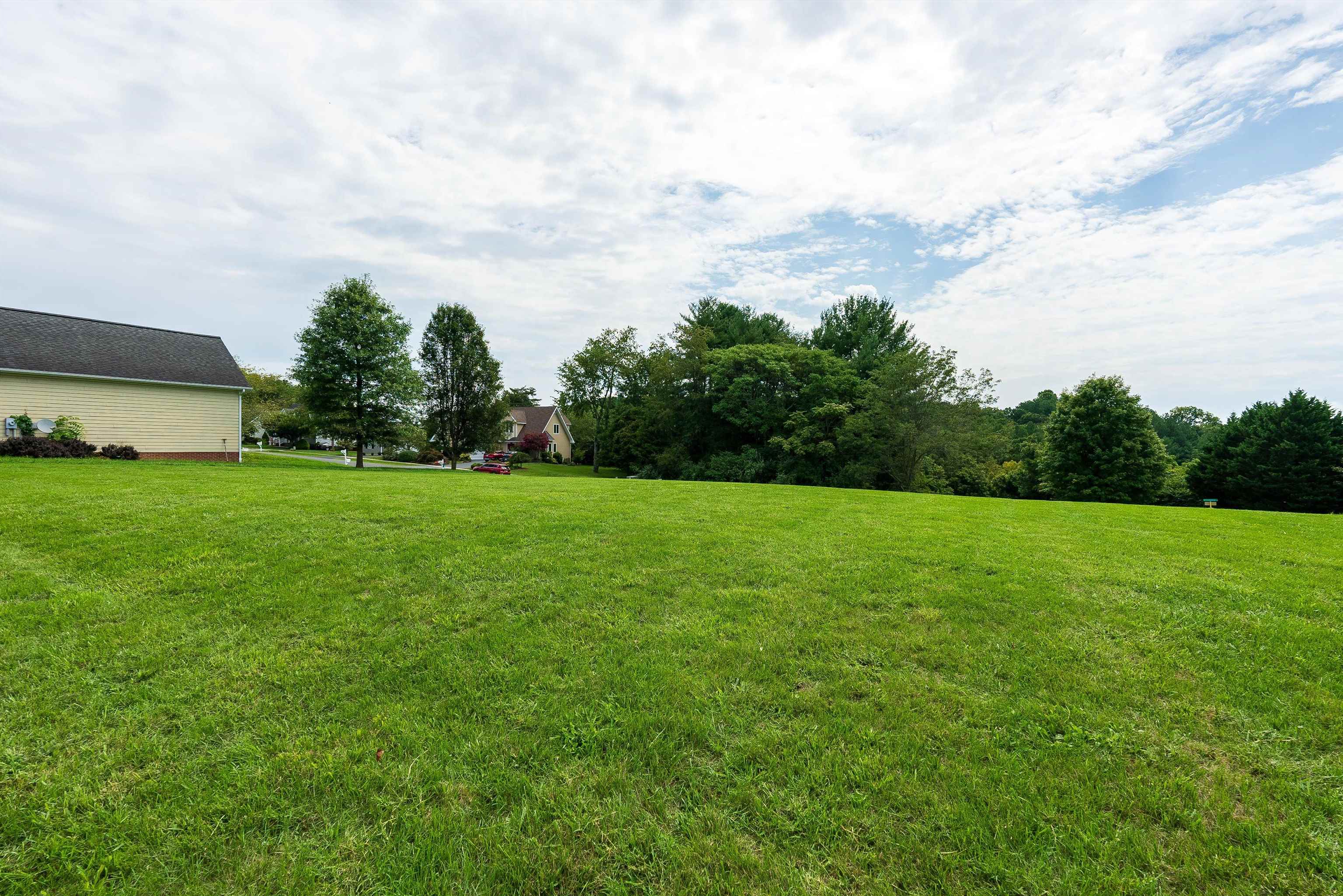 Lot 11 WOODRIDGE LN