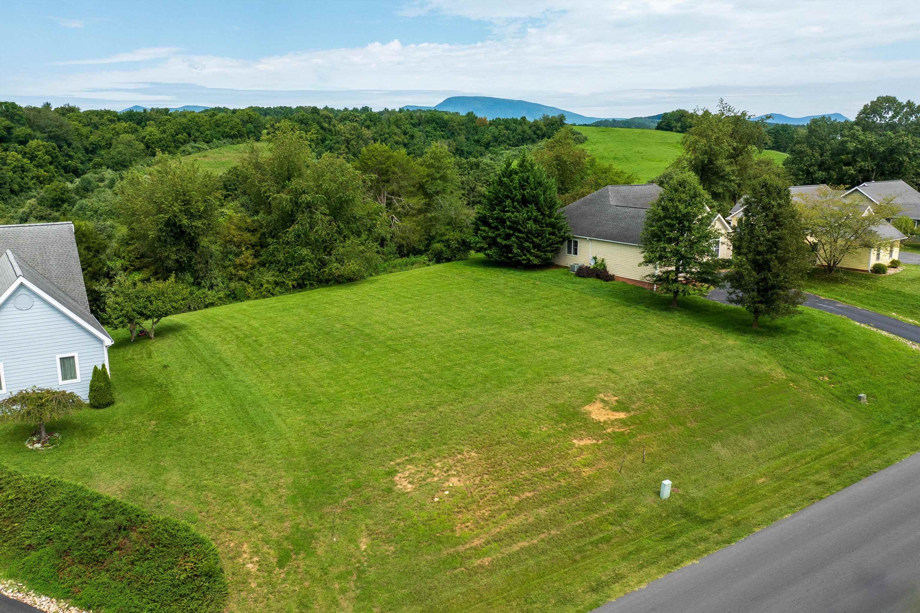 Lot 11 WOODRIDGE LN