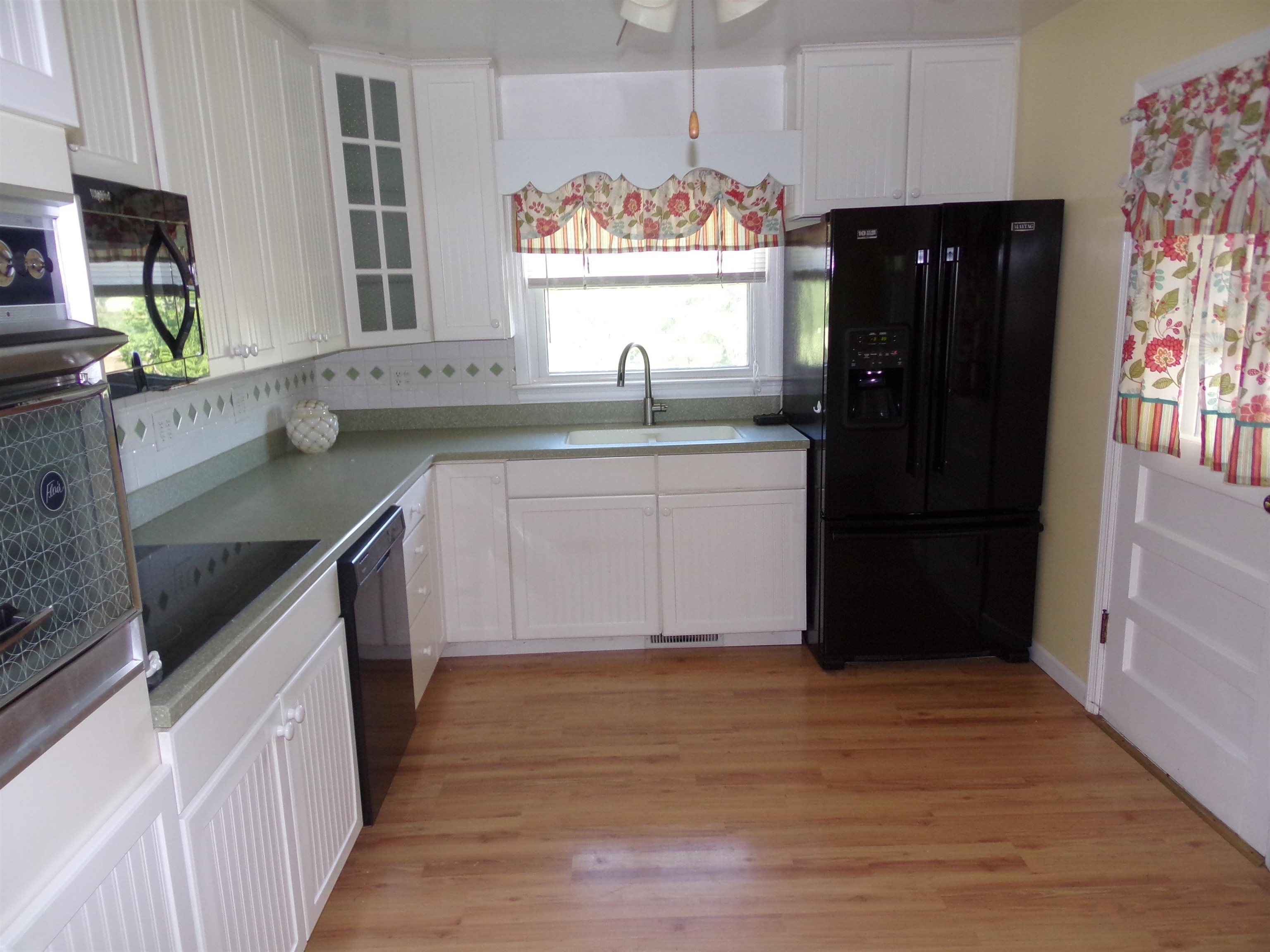 1728 ROCKFISH RD