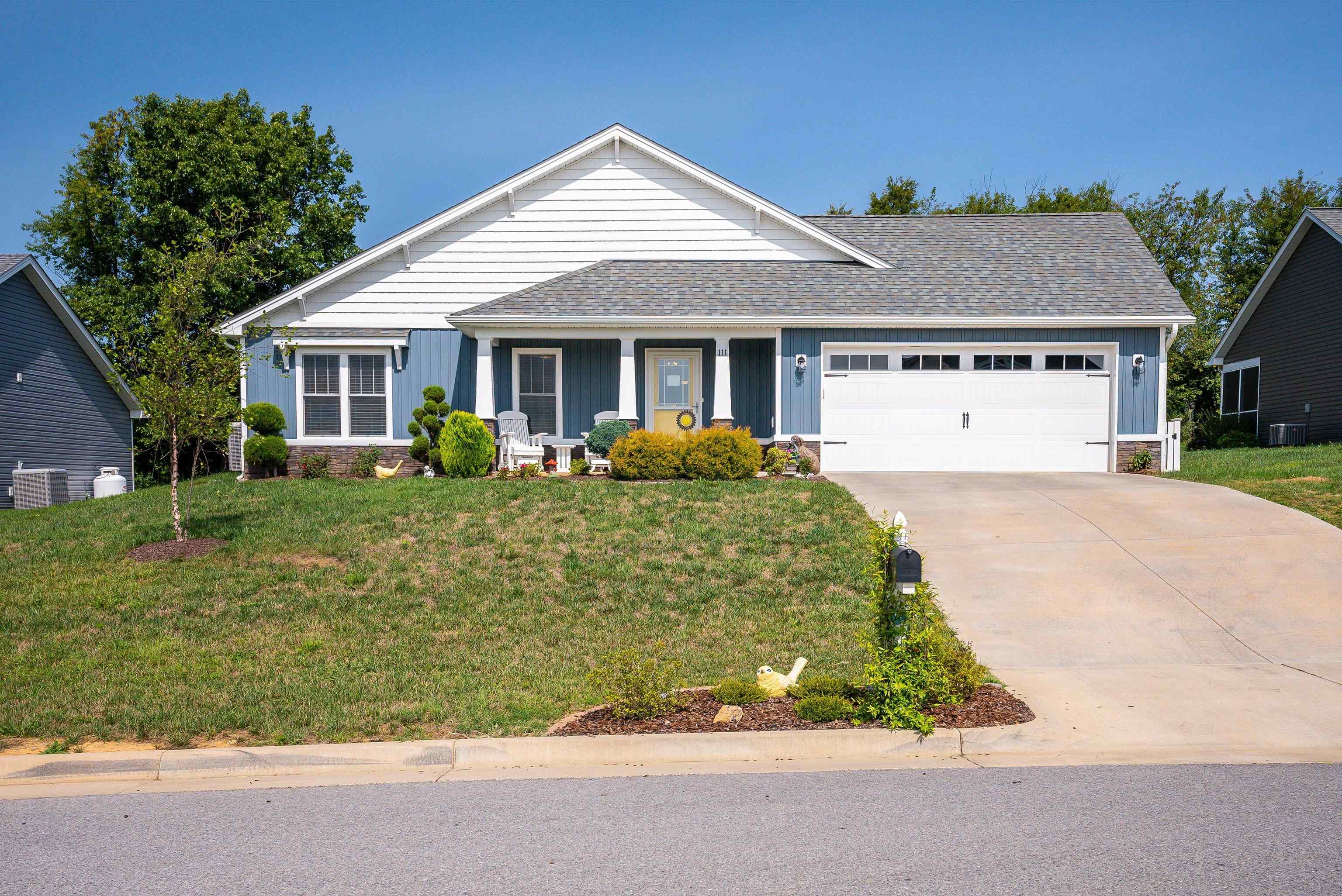 111 LINDBURGH DR