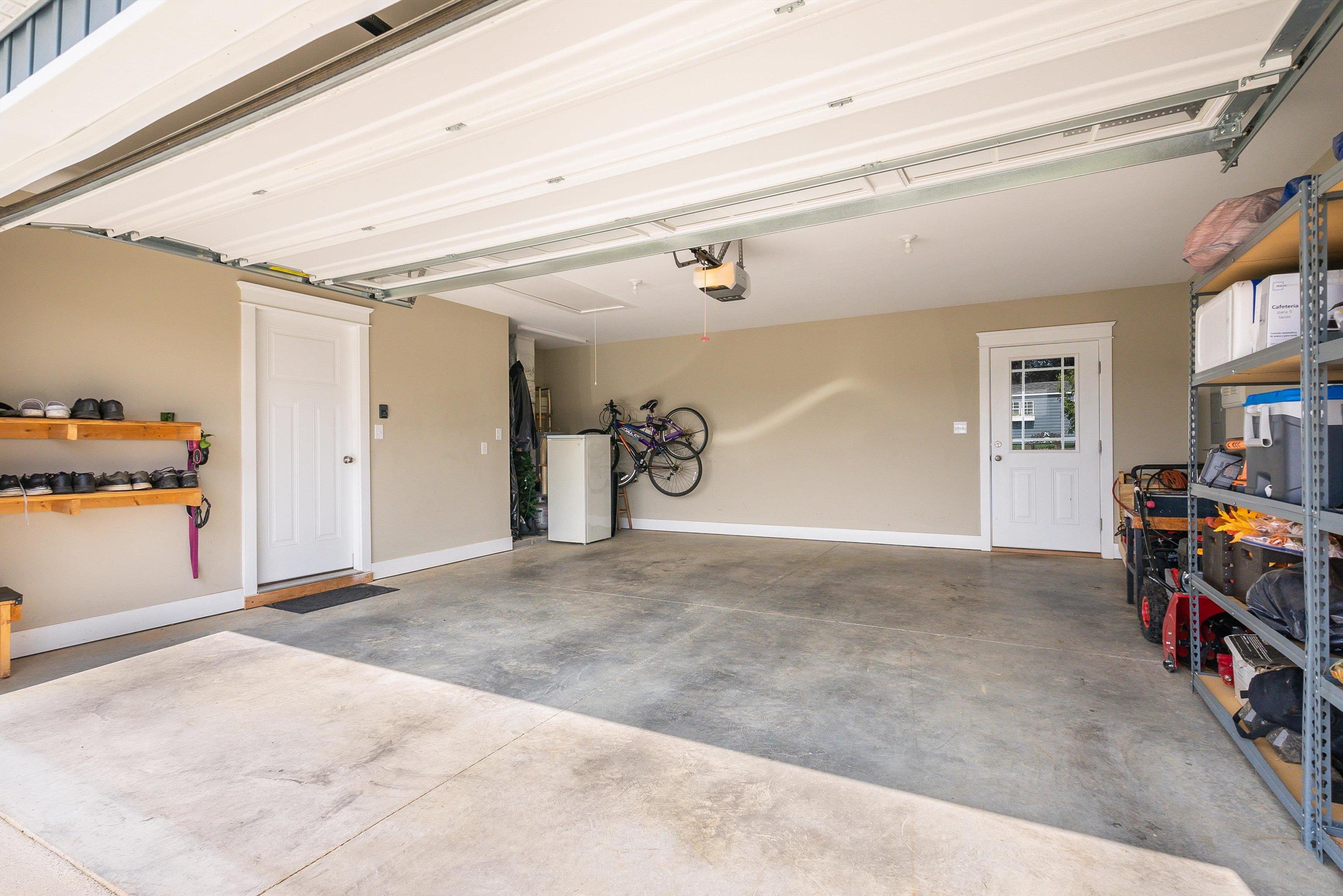 111 LINDBURGH DR