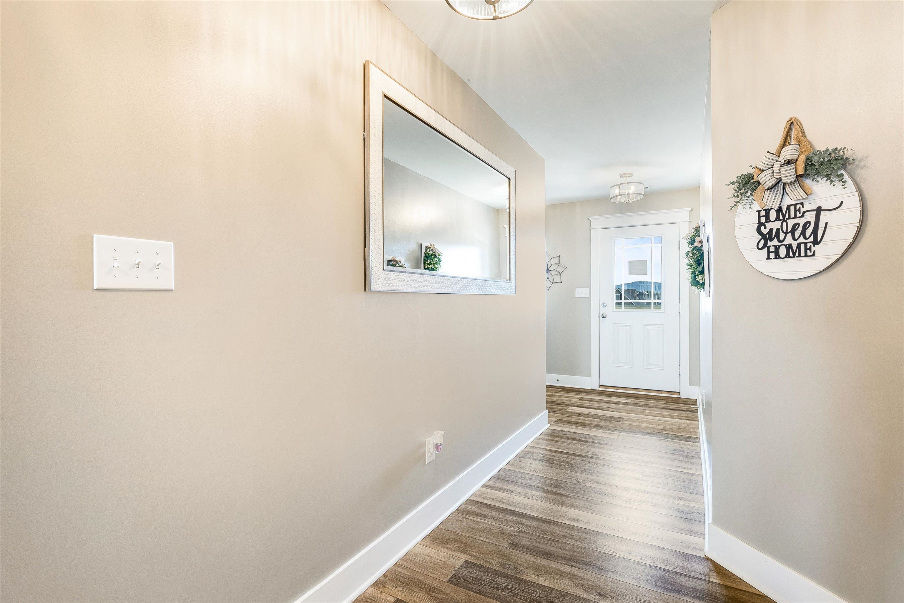111 LINDBURGH DR