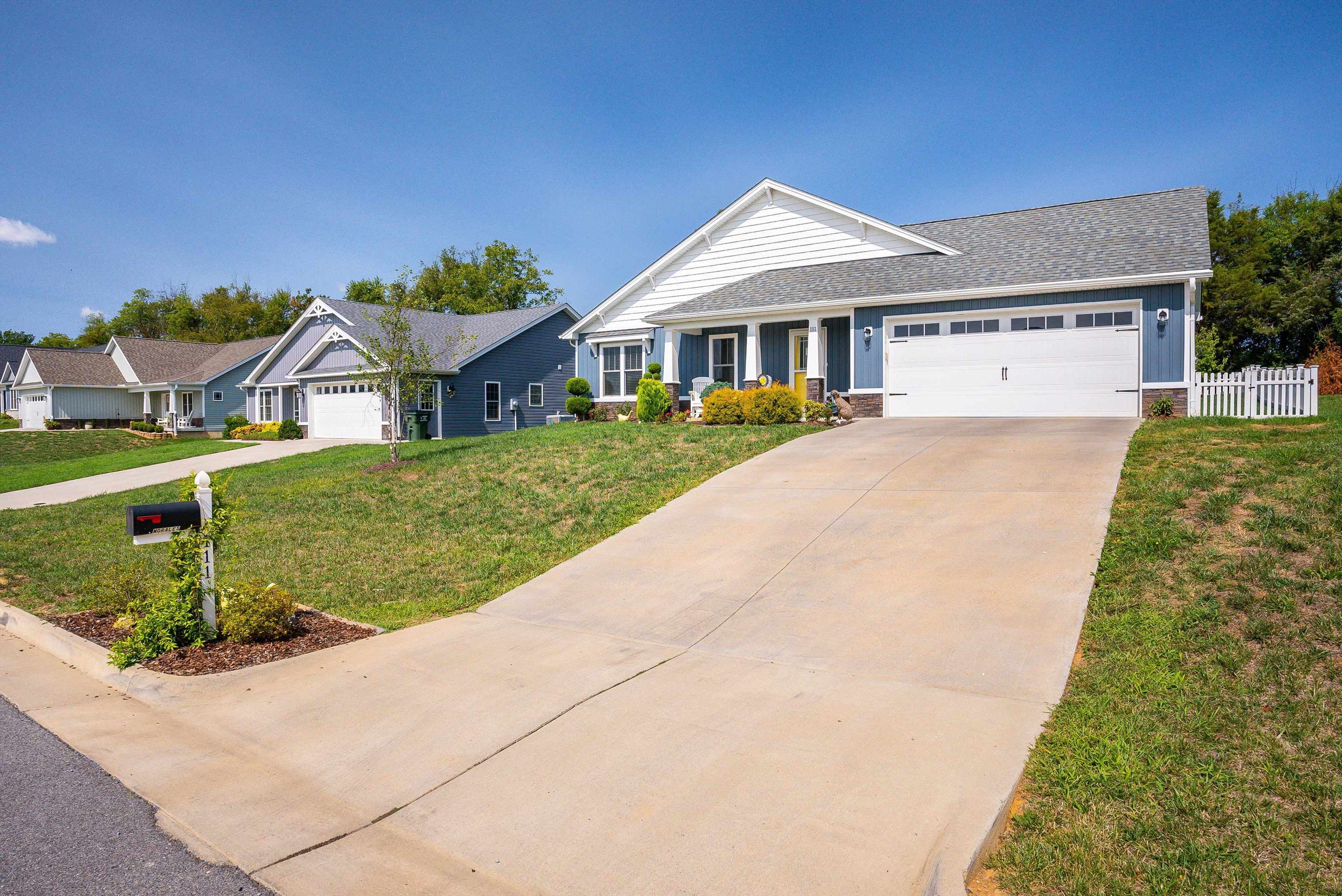 111 LINDBURGH DR