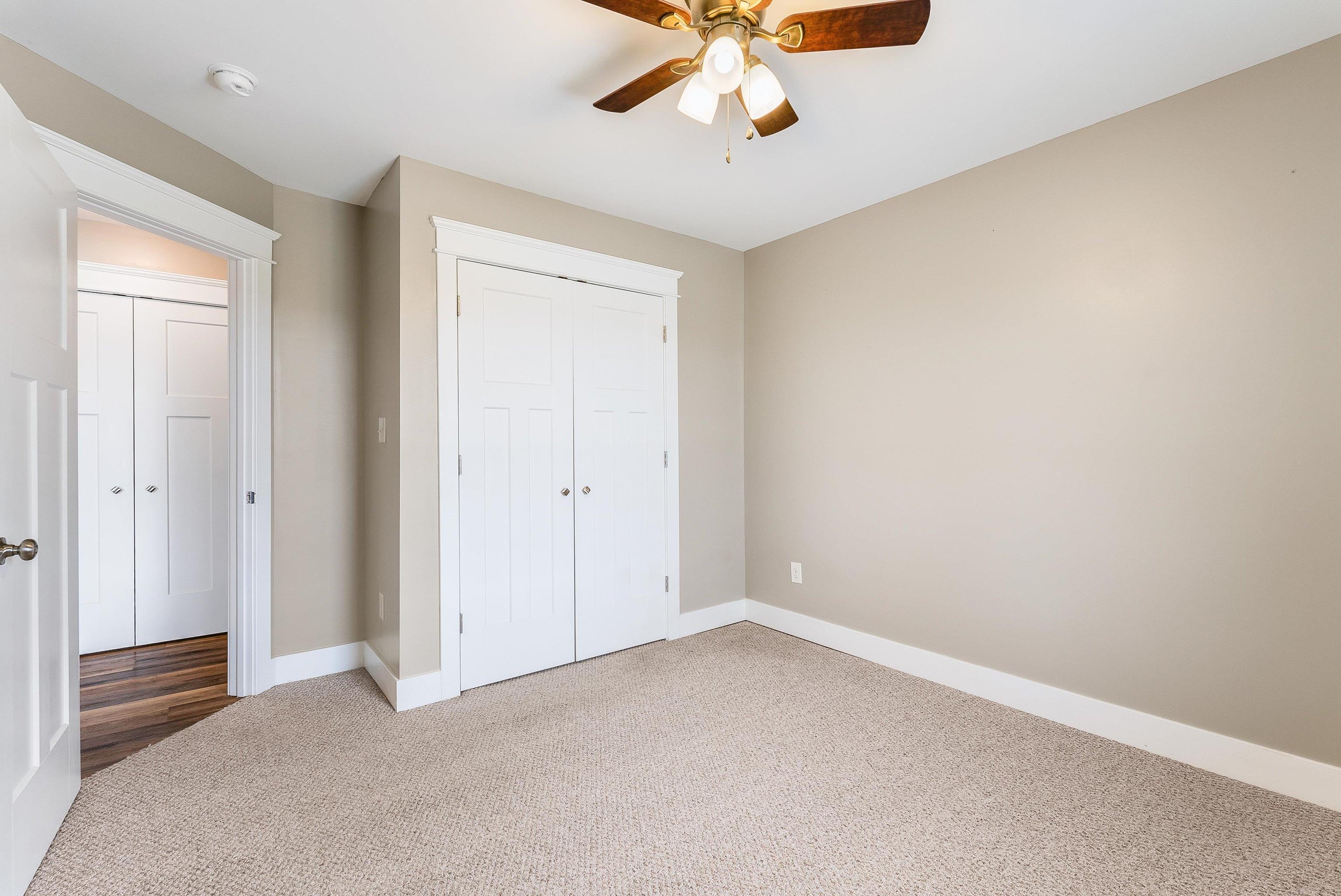 111 LINDBURGH DR