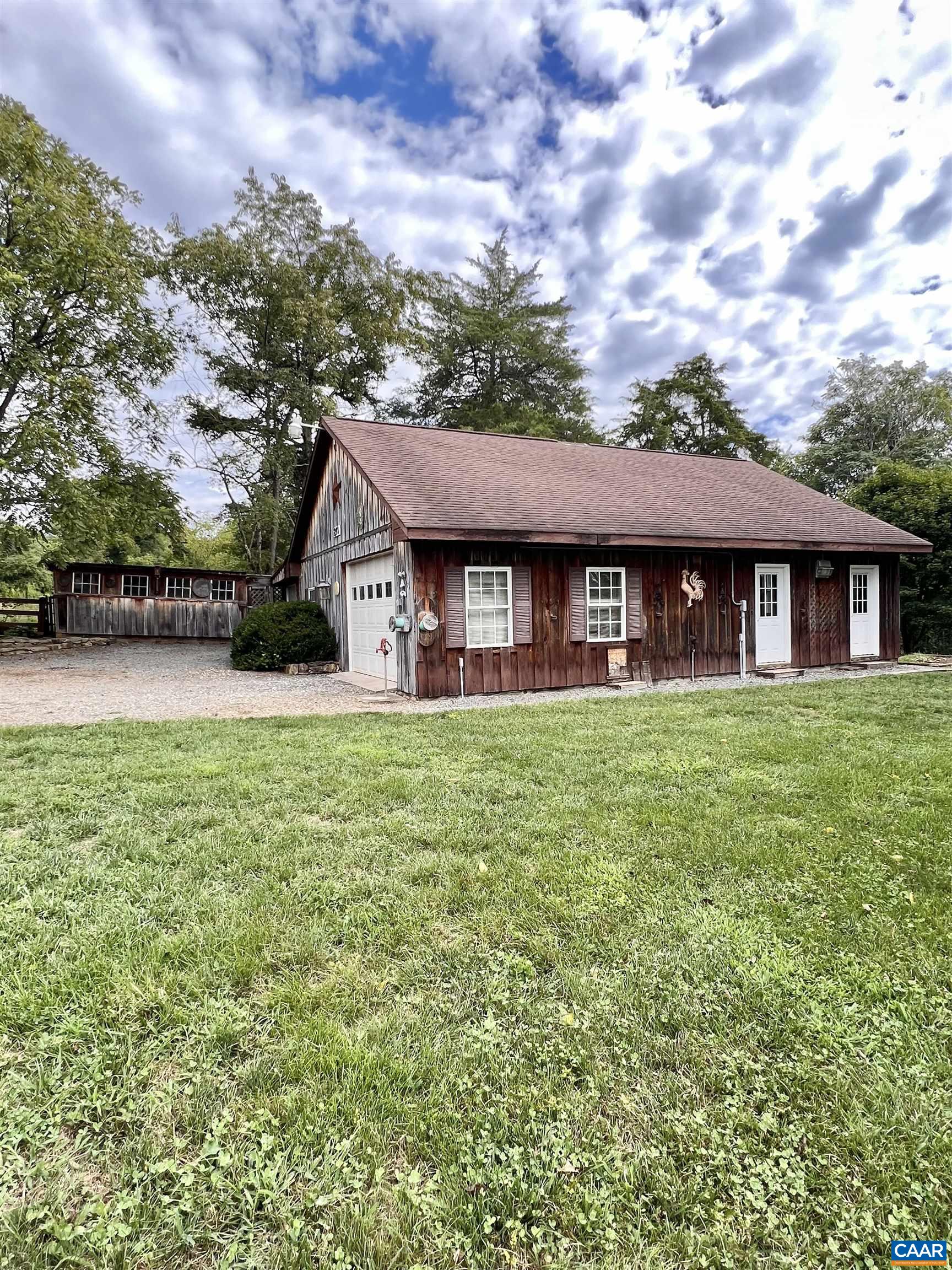 210 CABELL MOUNTAIN LN