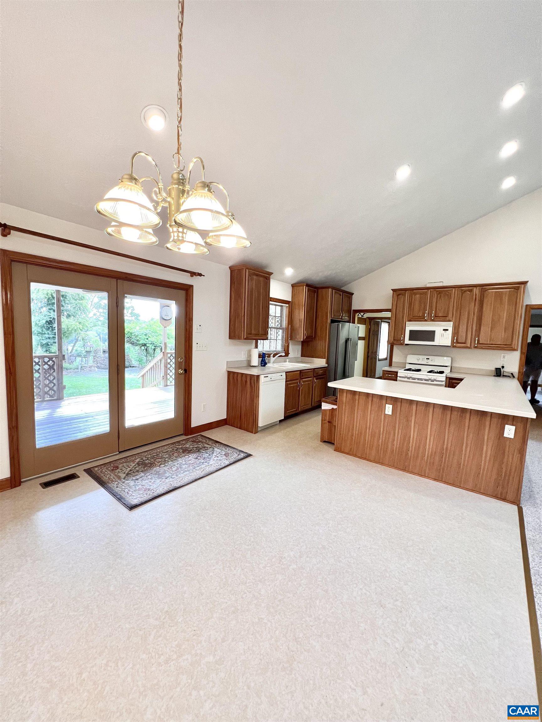 210 CABELL MOUNTAIN LN