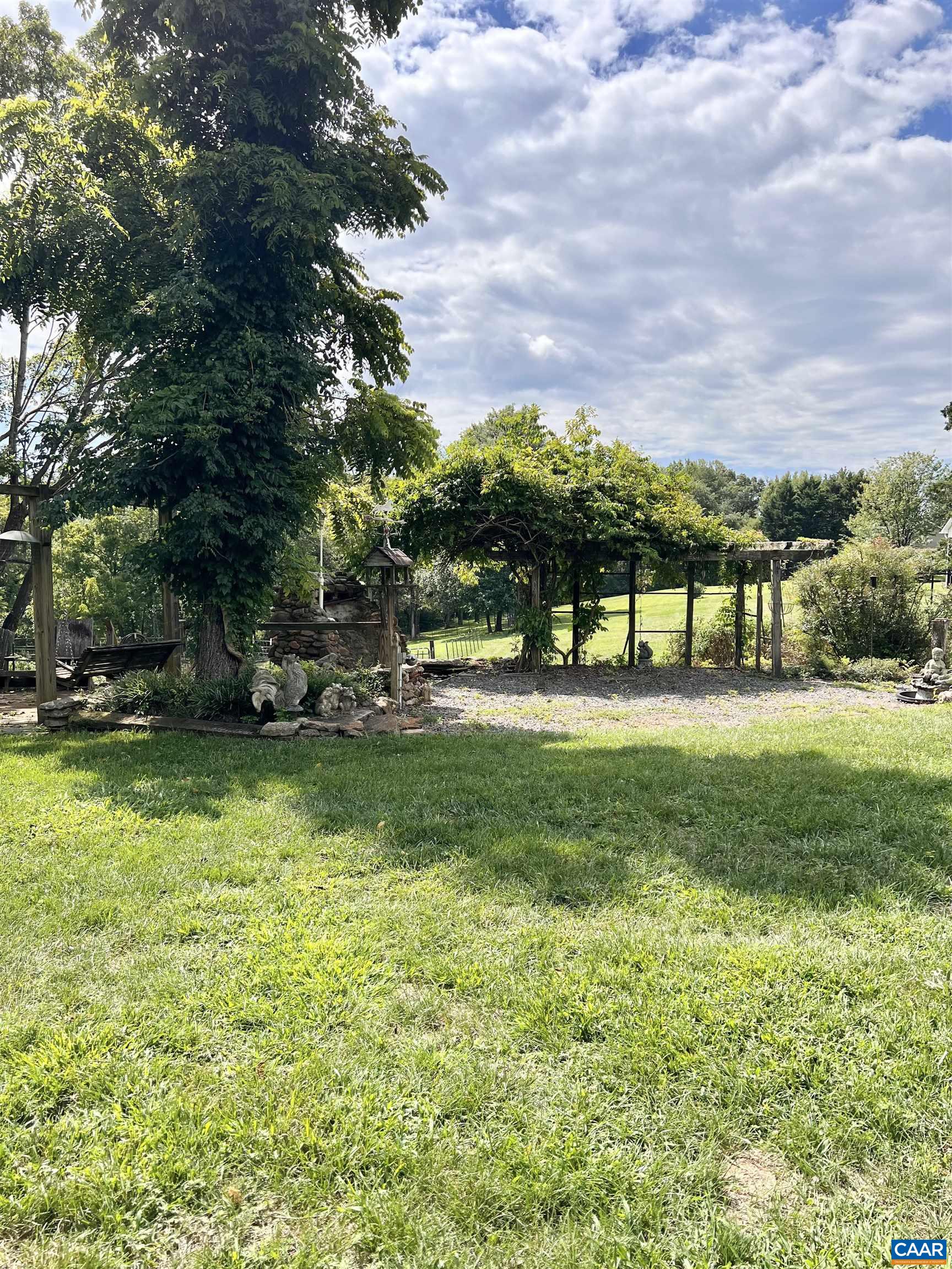 210 CABELL MOUNTAIN LN