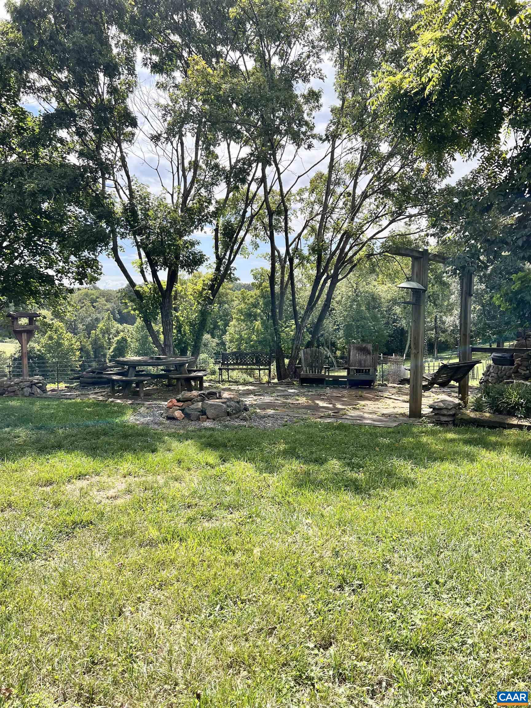 210 CABELL MOUNTAIN LN