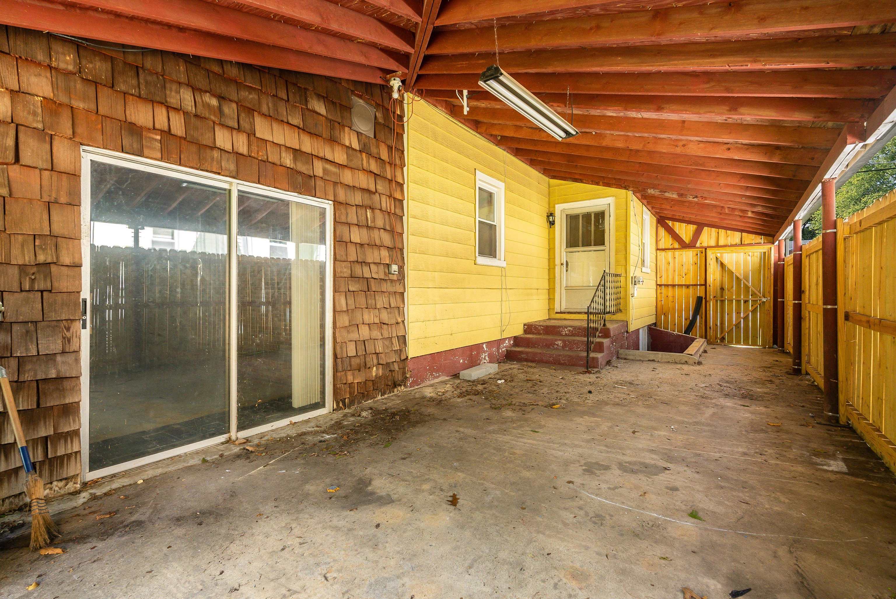 340 WAYNERIDGE RD