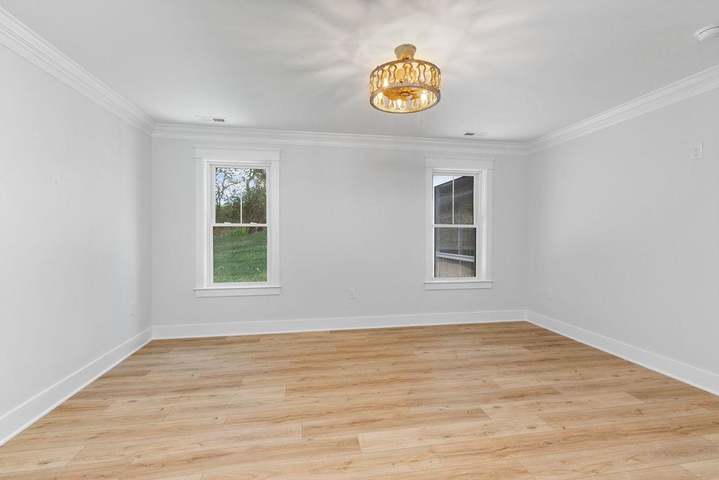 153 LINDBURGH DR