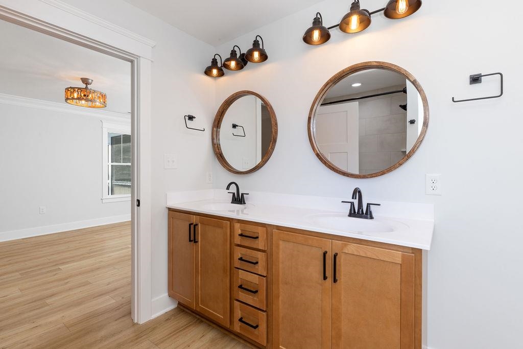 153 LINDBURGH DR