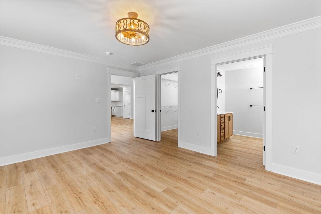 153 LINDBURGH DR