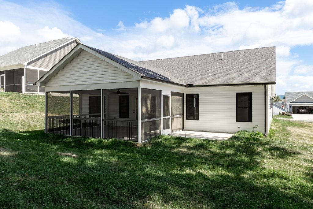 153 LINDBURGH DR