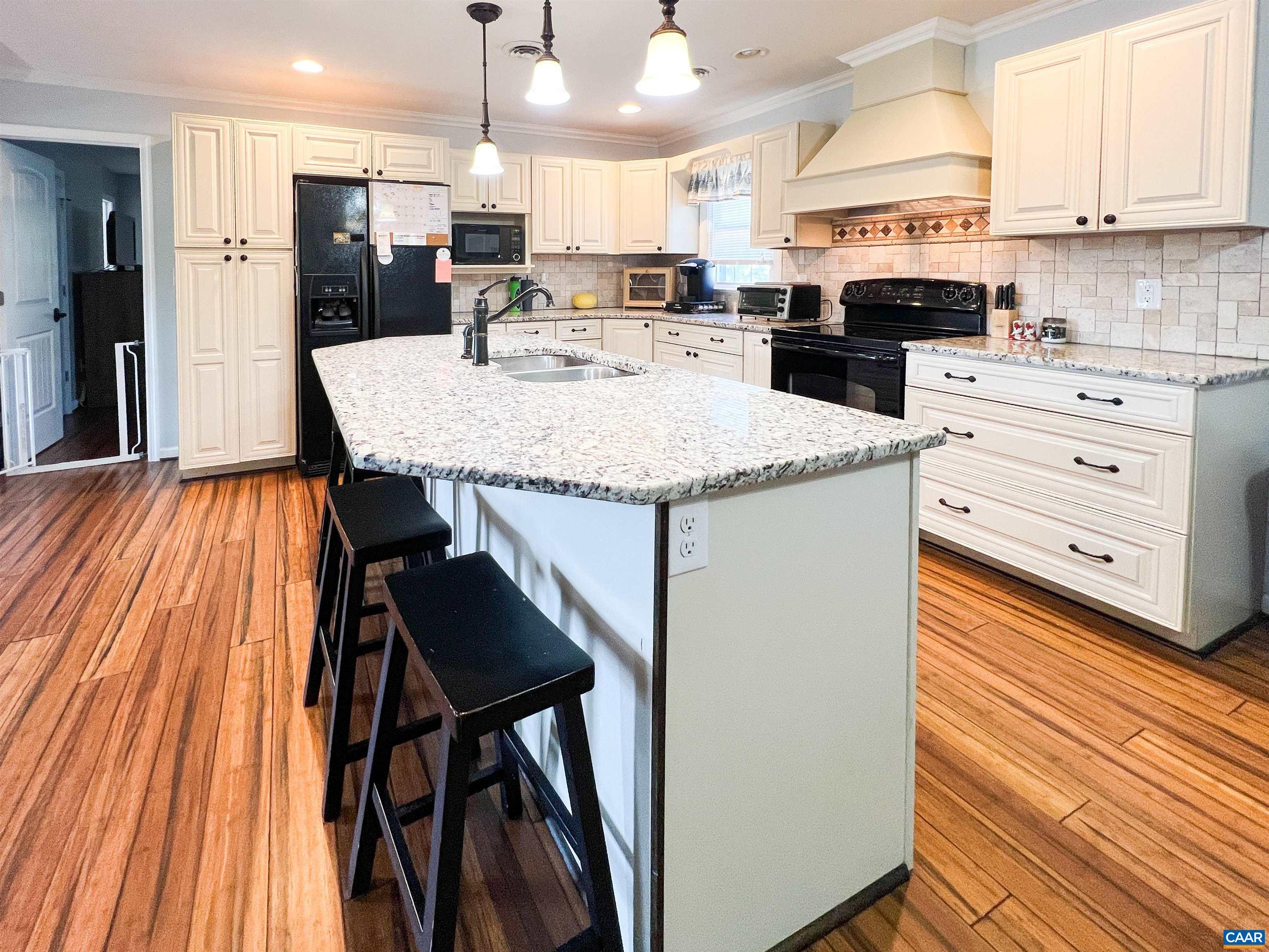 9905 ANDERSONVILLE RD