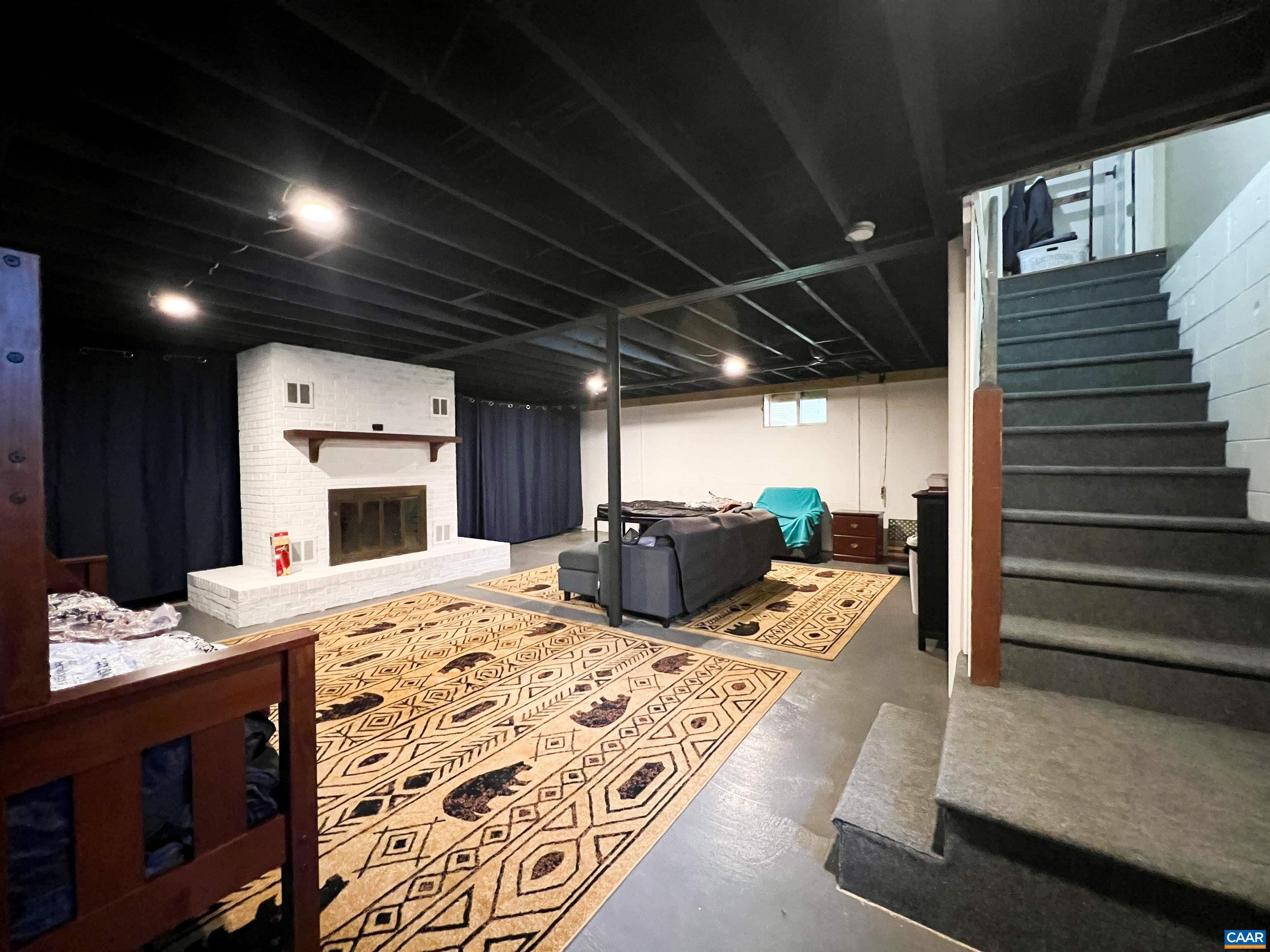 9905 ANDERSONVILLE RD