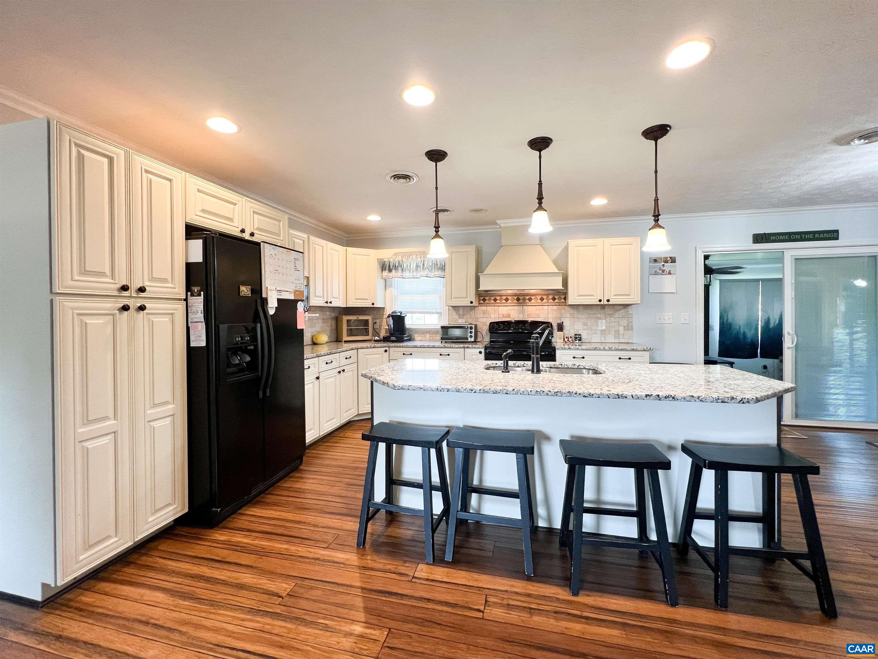9905 ANDERSONVILLE RD