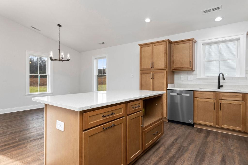 29 ALMA ANN LN