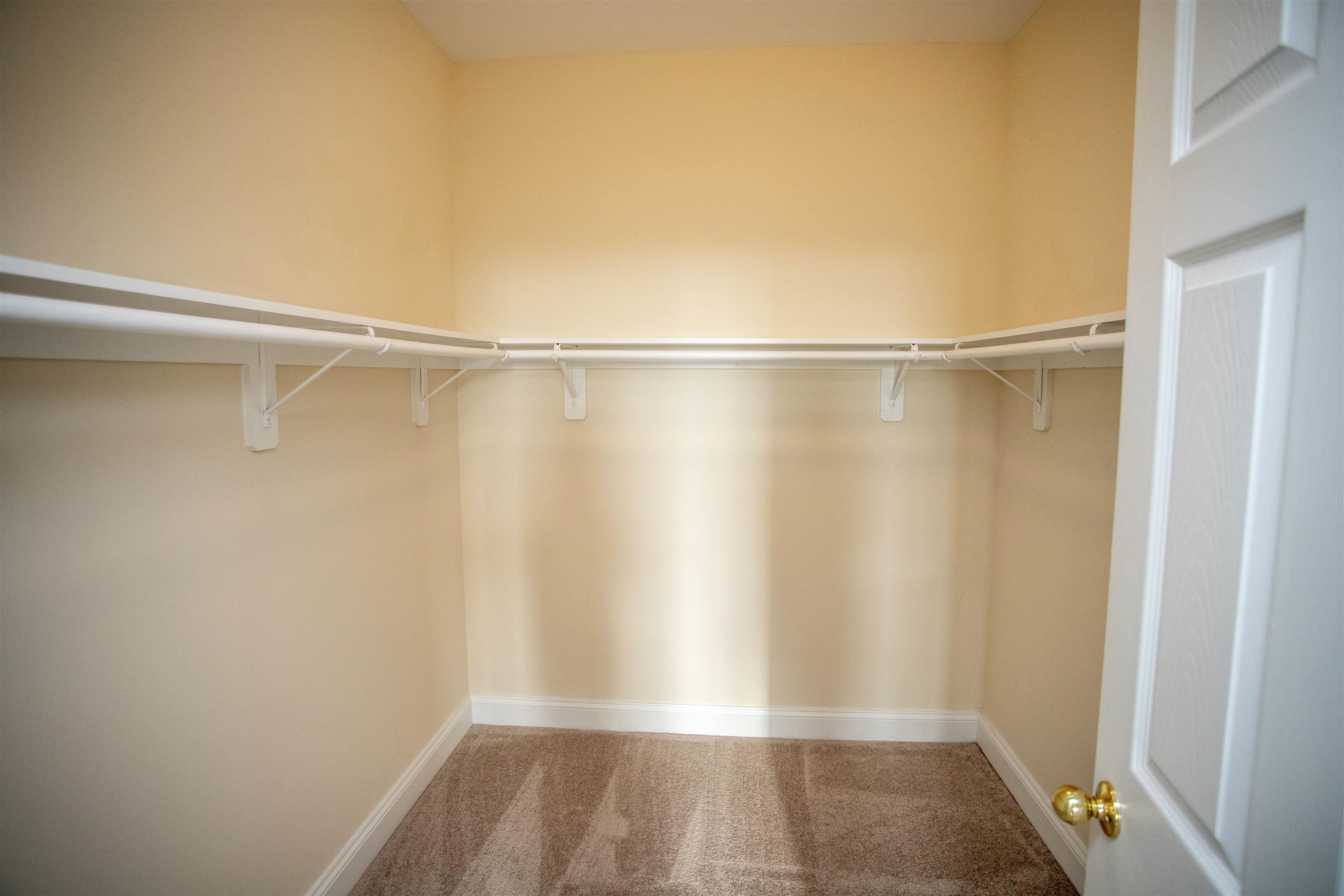 33 WINDGATE CIR Unit: 201