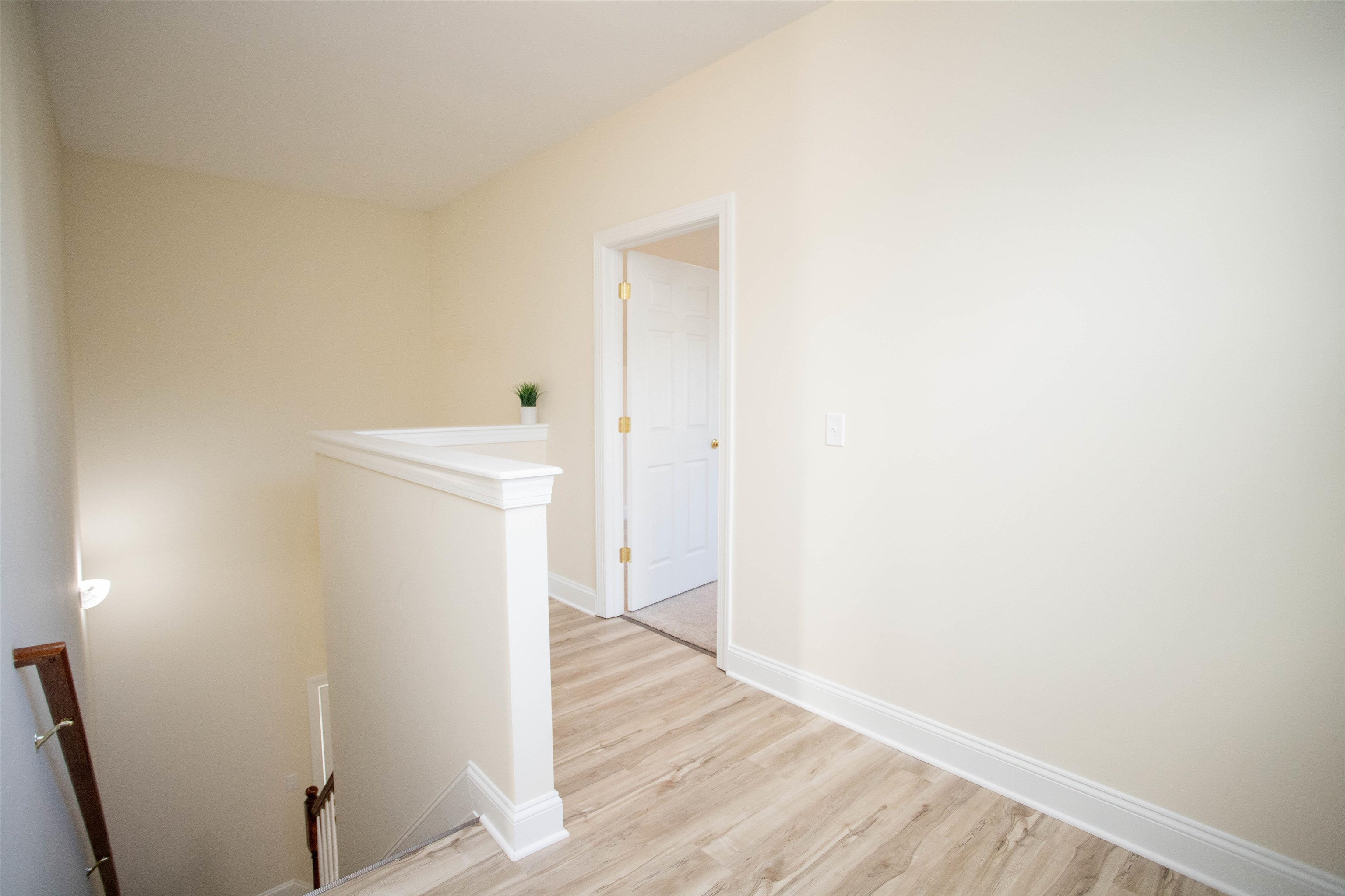 33 WINDGATE CIR Unit: 201