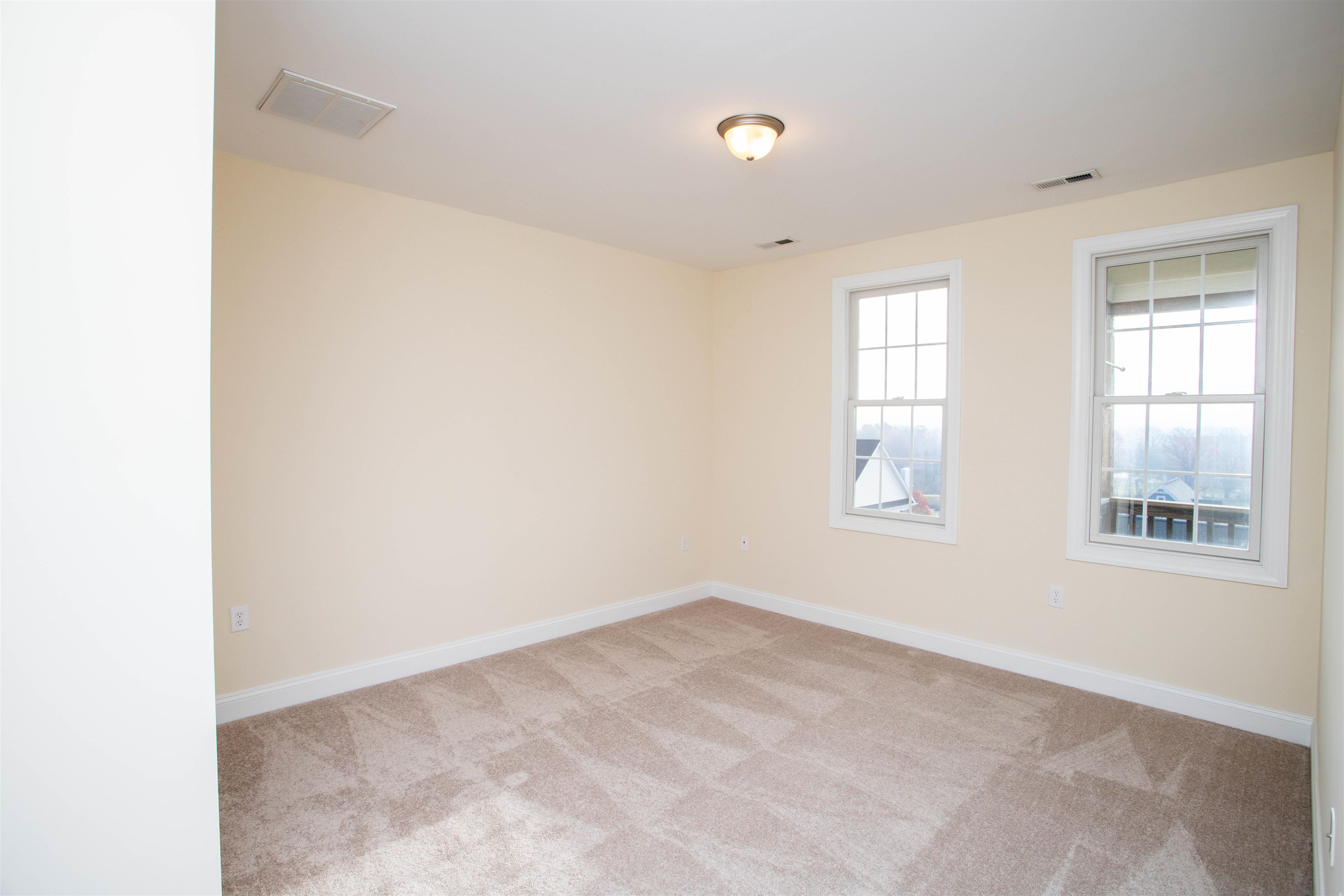 33 WINDGATE CIR Unit: 201