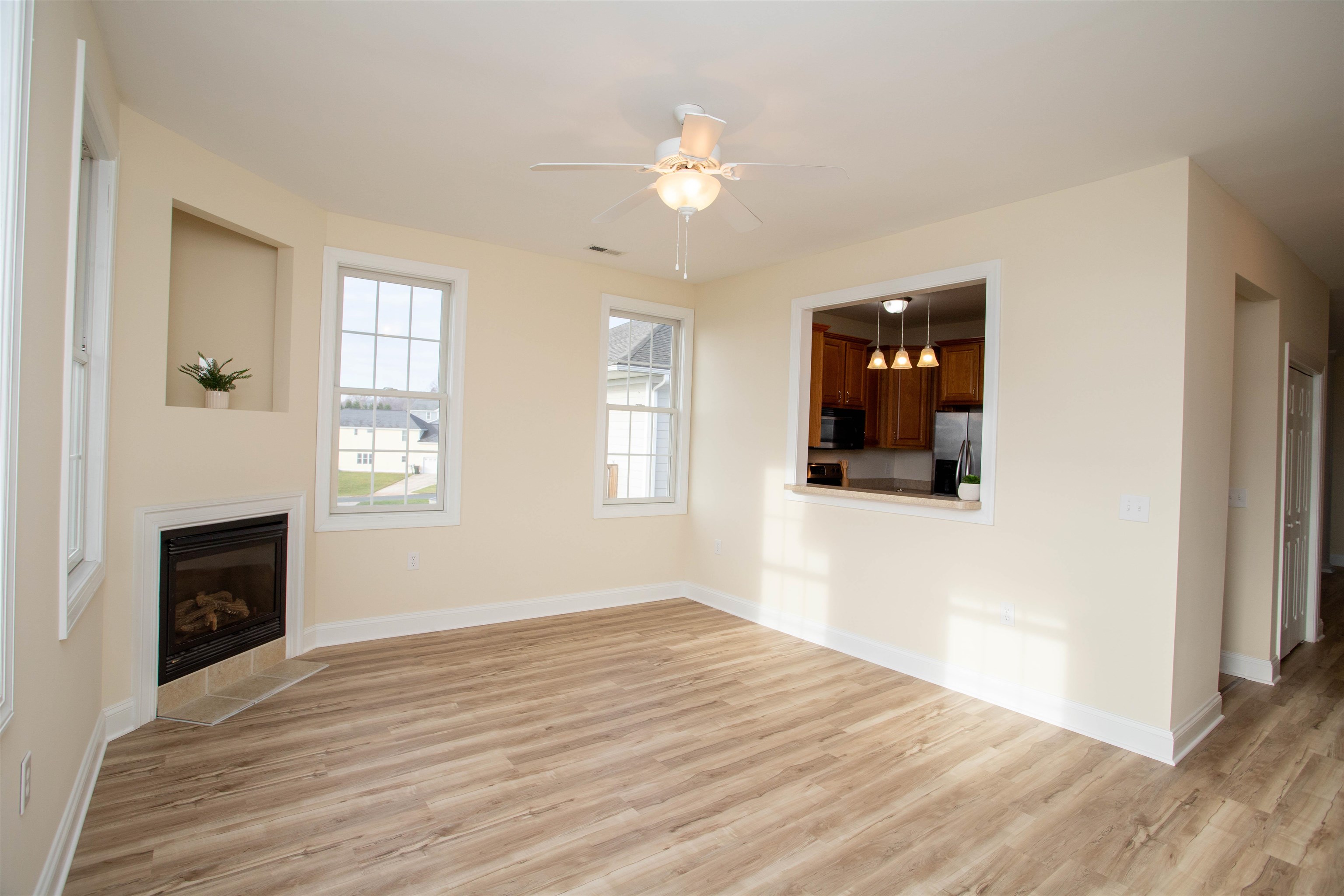 33 WINDGATE CIR Unit: 201
