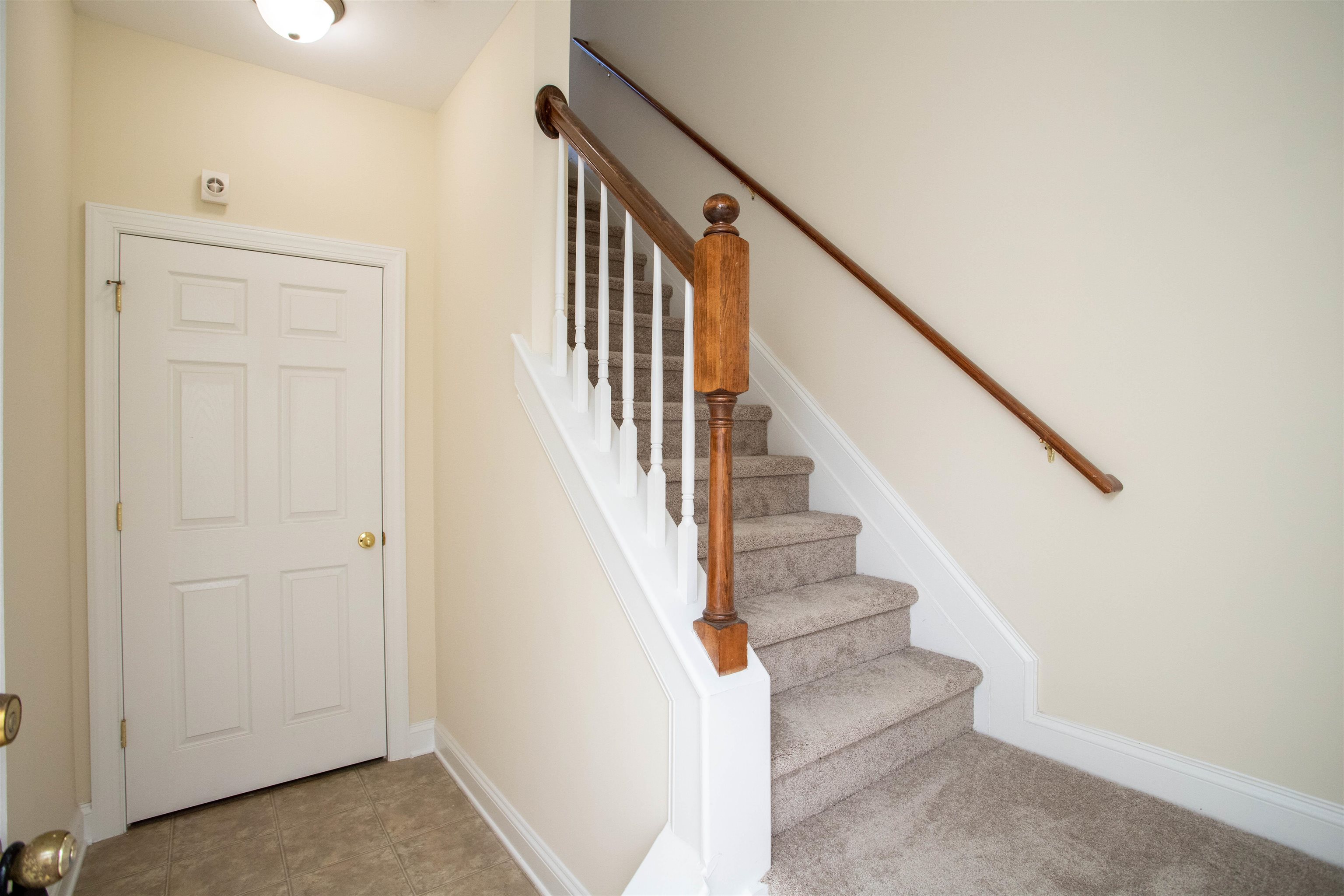 33 WINDGATE CIR Unit: 201