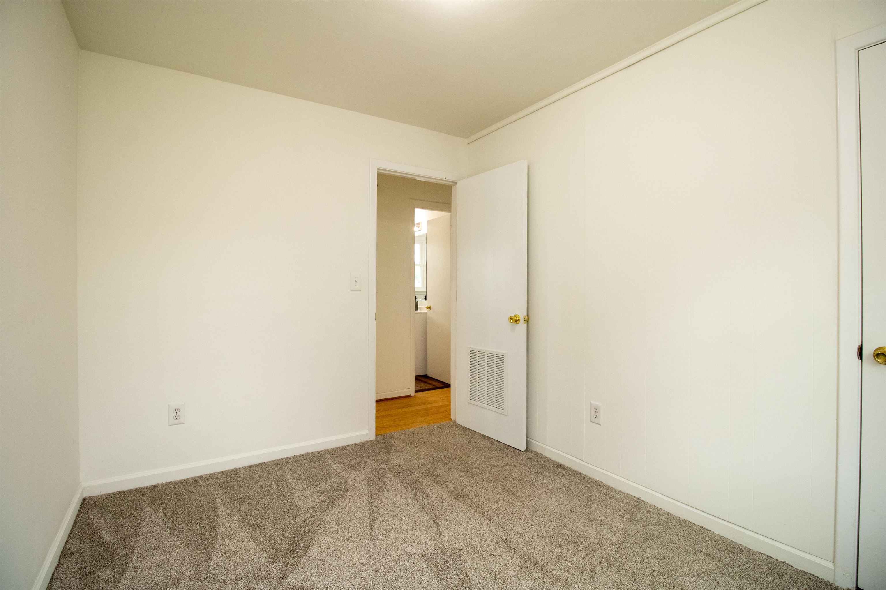 2406 PARK HILL RD