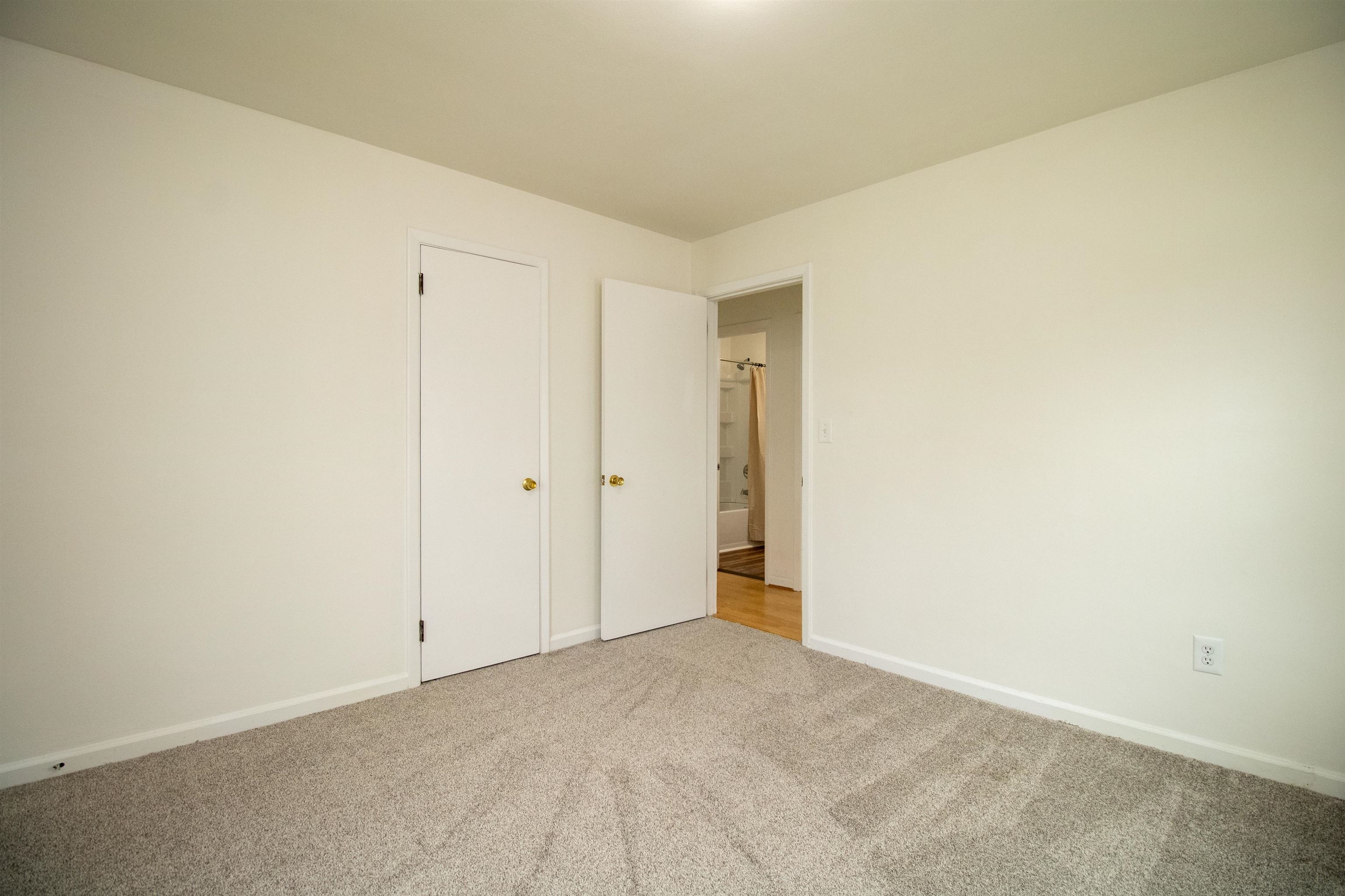 2406 PARK HILL RD